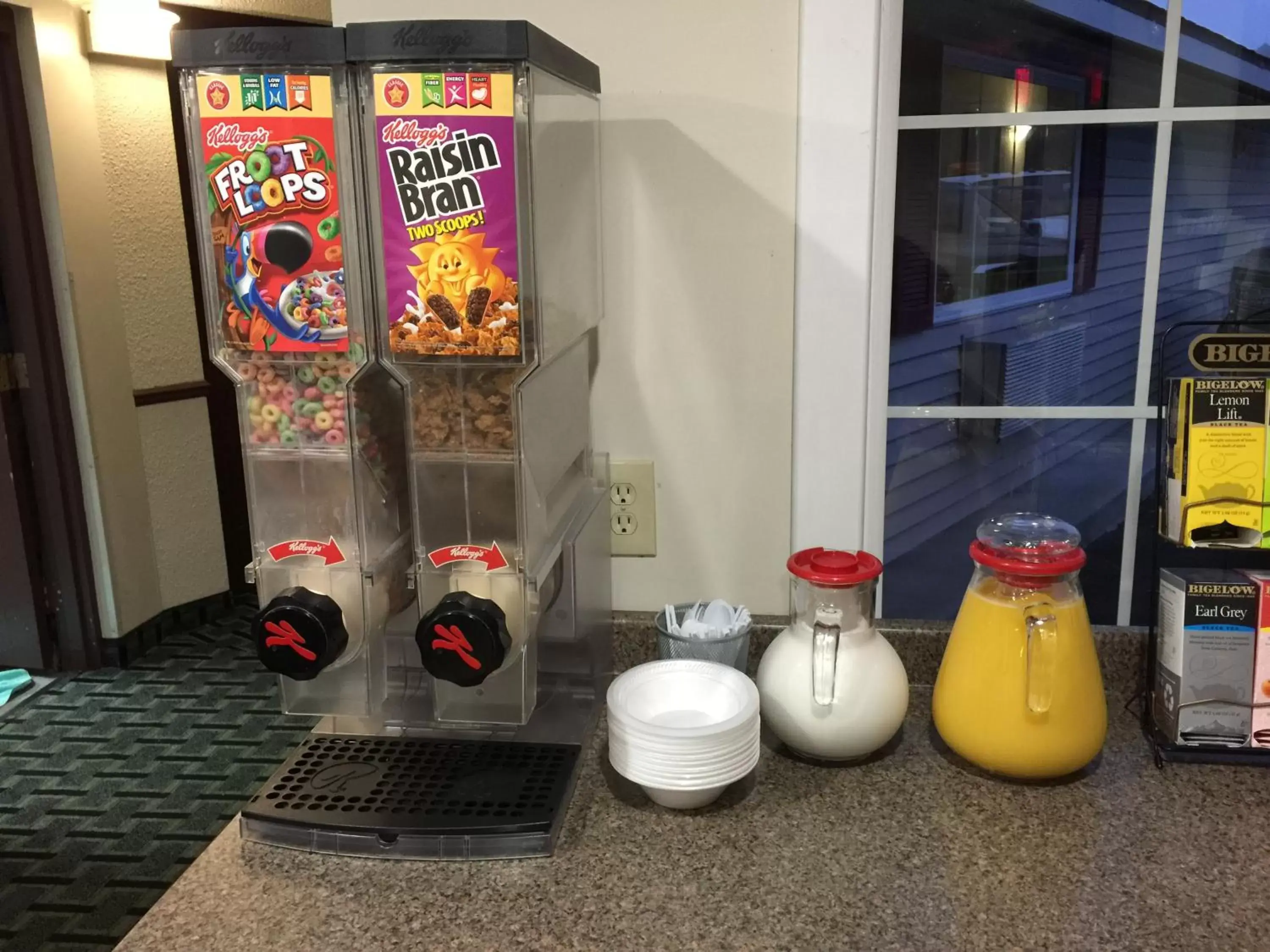 Cadillac Inn Cadillac Inn