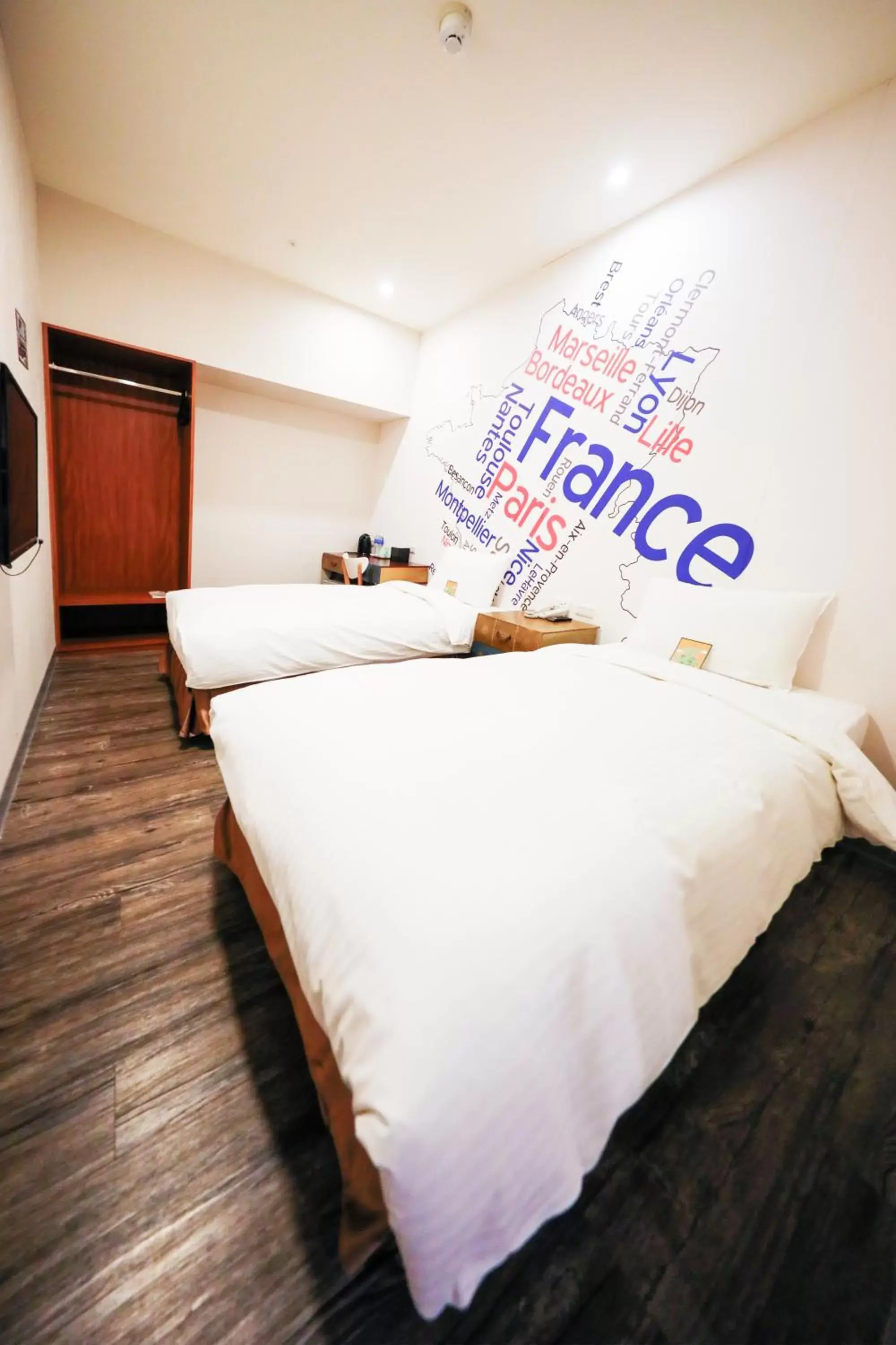 Standard Twin Room-No Window in Skyone Hotel Standard Twin Room-No Window in Skyone Hotel