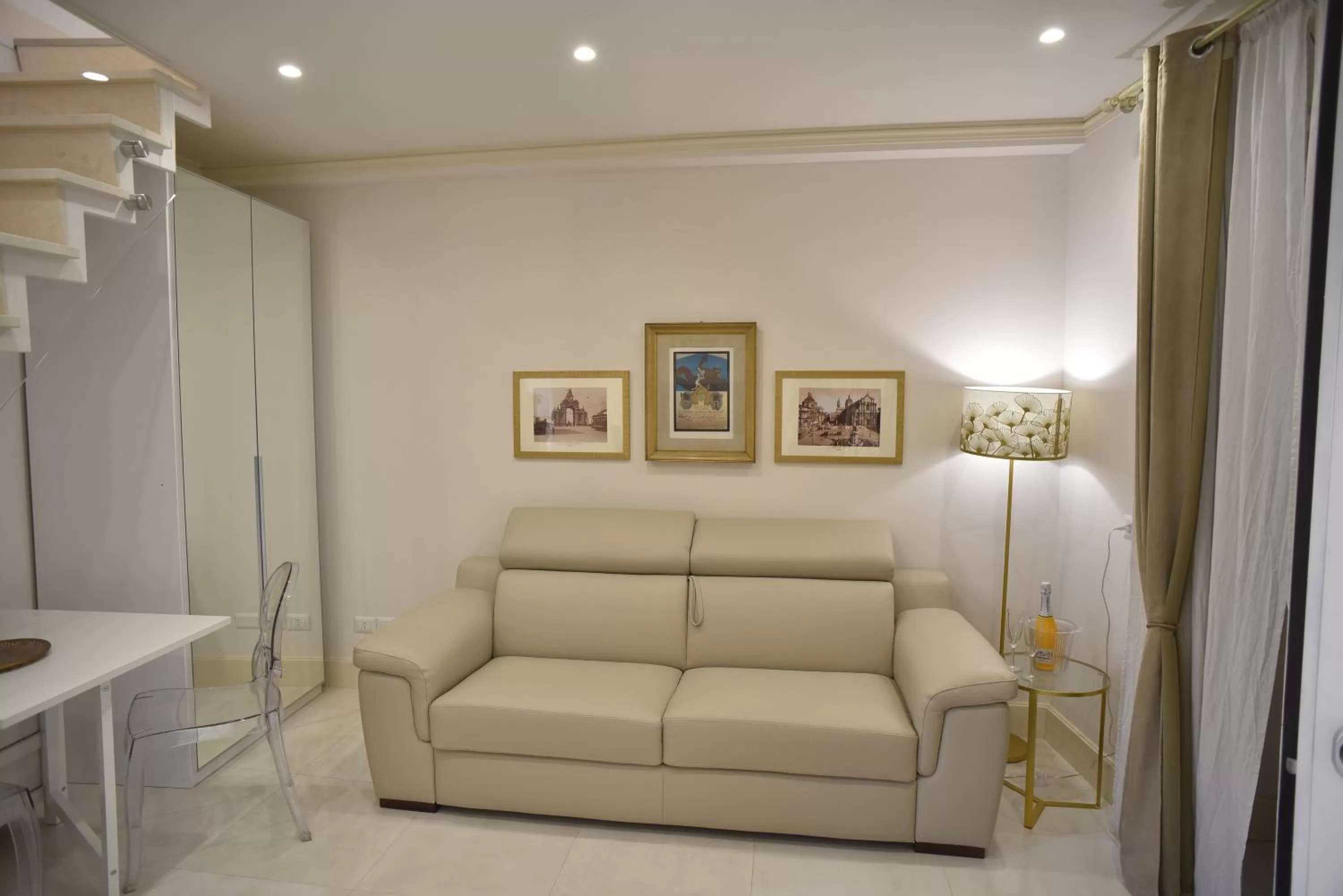 Seating Area in Home dentro il teatro