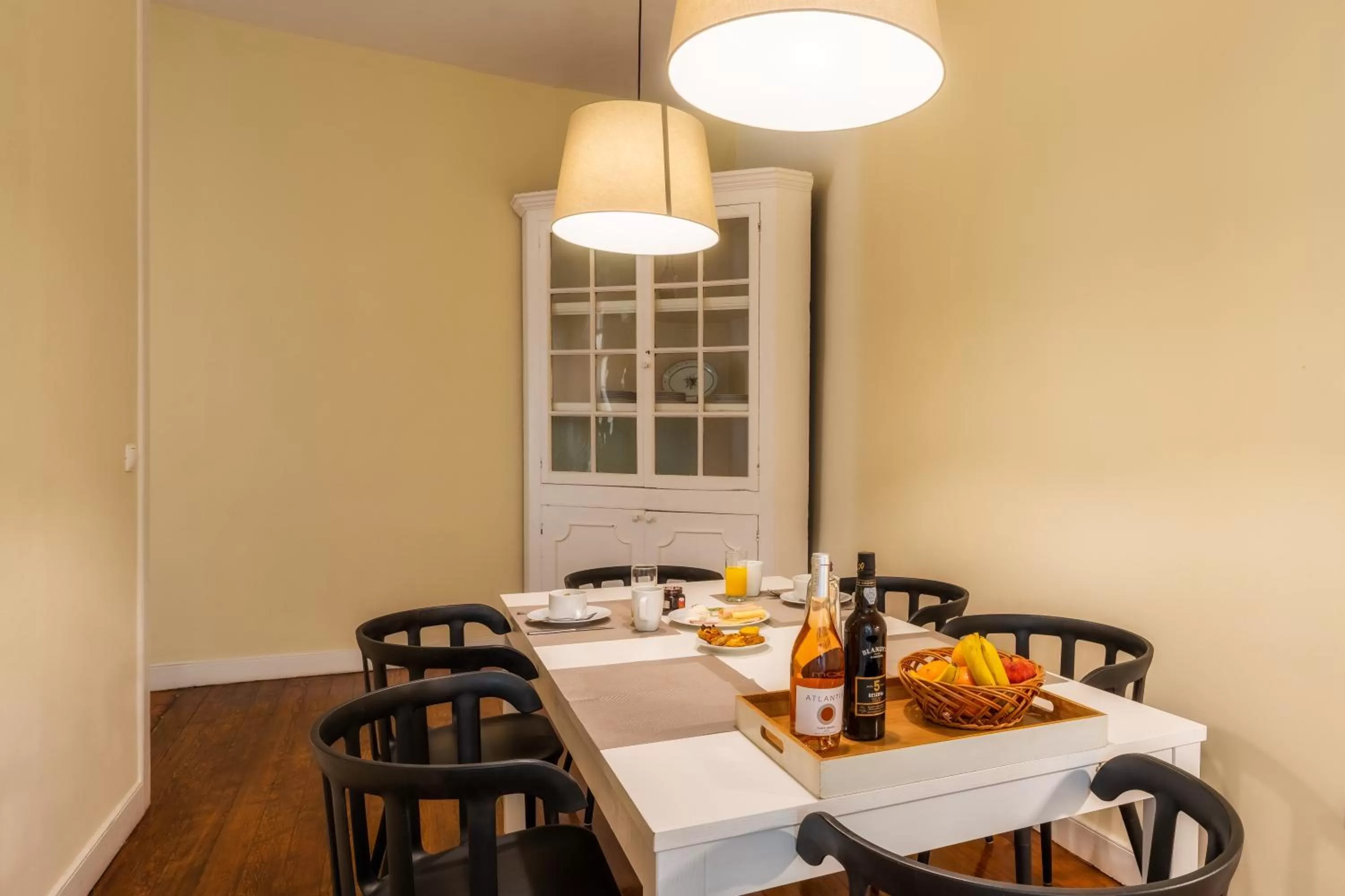 Dinner in The Wine Lodges by An Island Apart