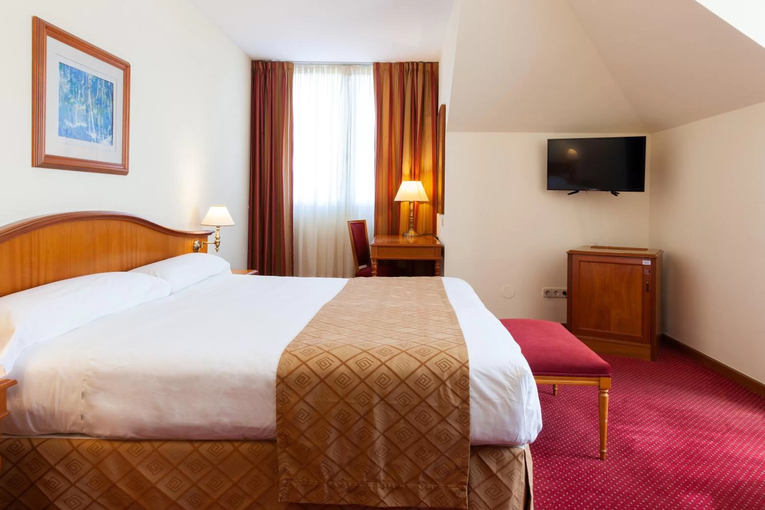 Bedroom, Bed in Hotel Hoyuela