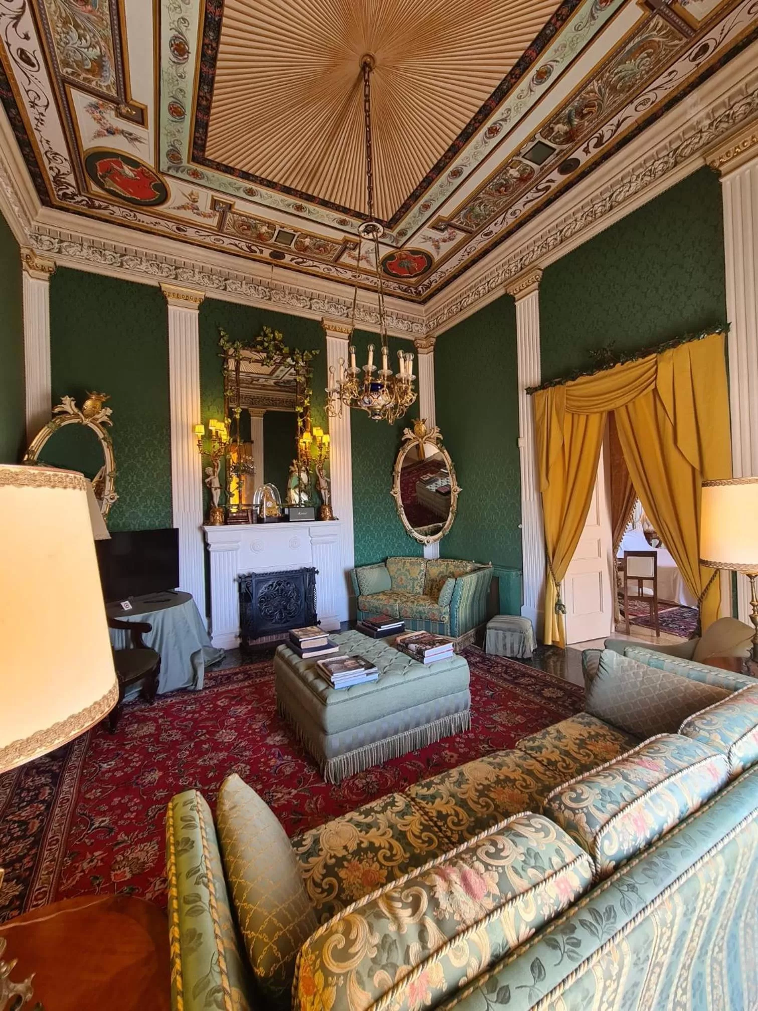 Bed in Palazzo Cherubini-Pools & Wellness