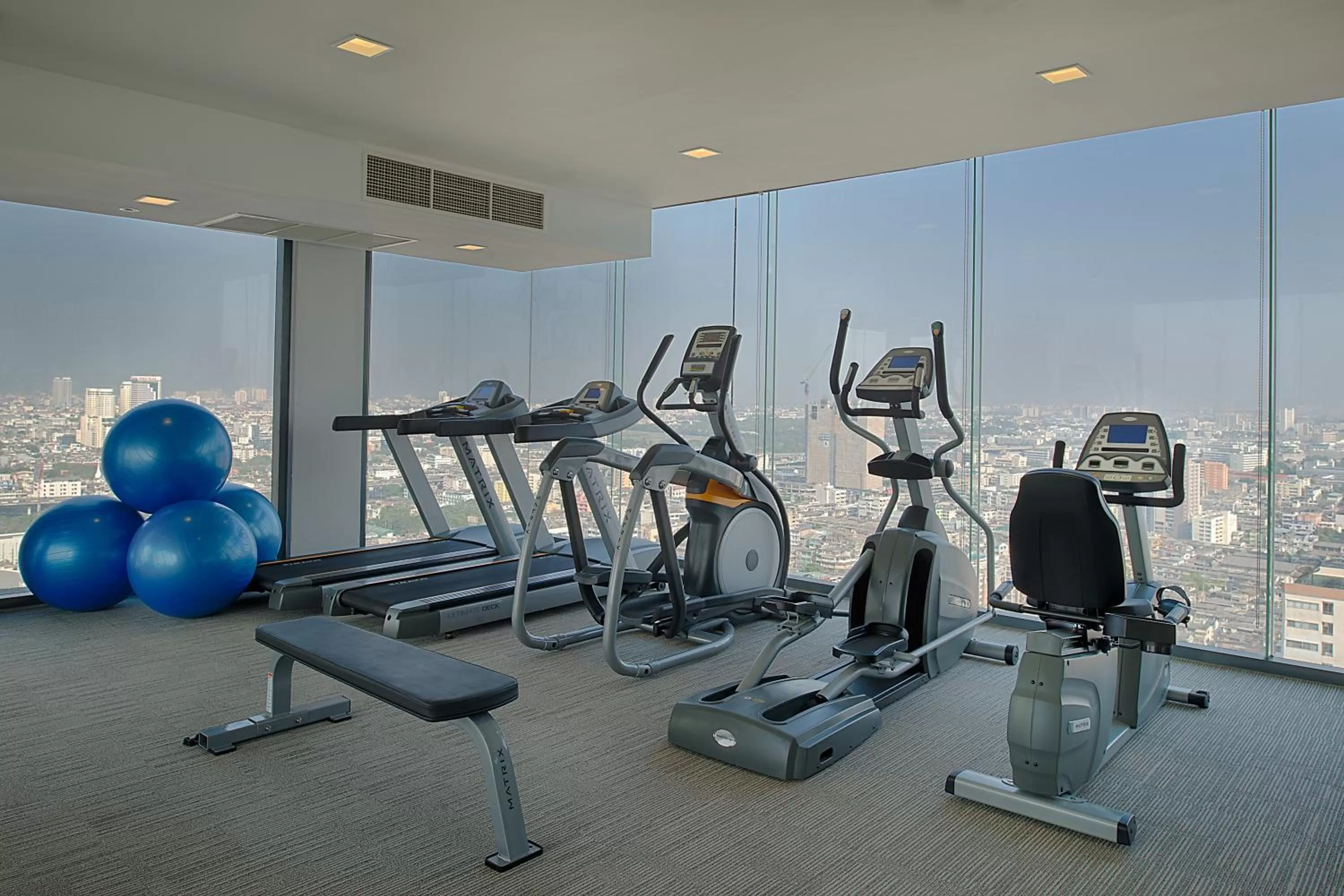 Fitness centre/facilities in Mercure Bangkok Siam