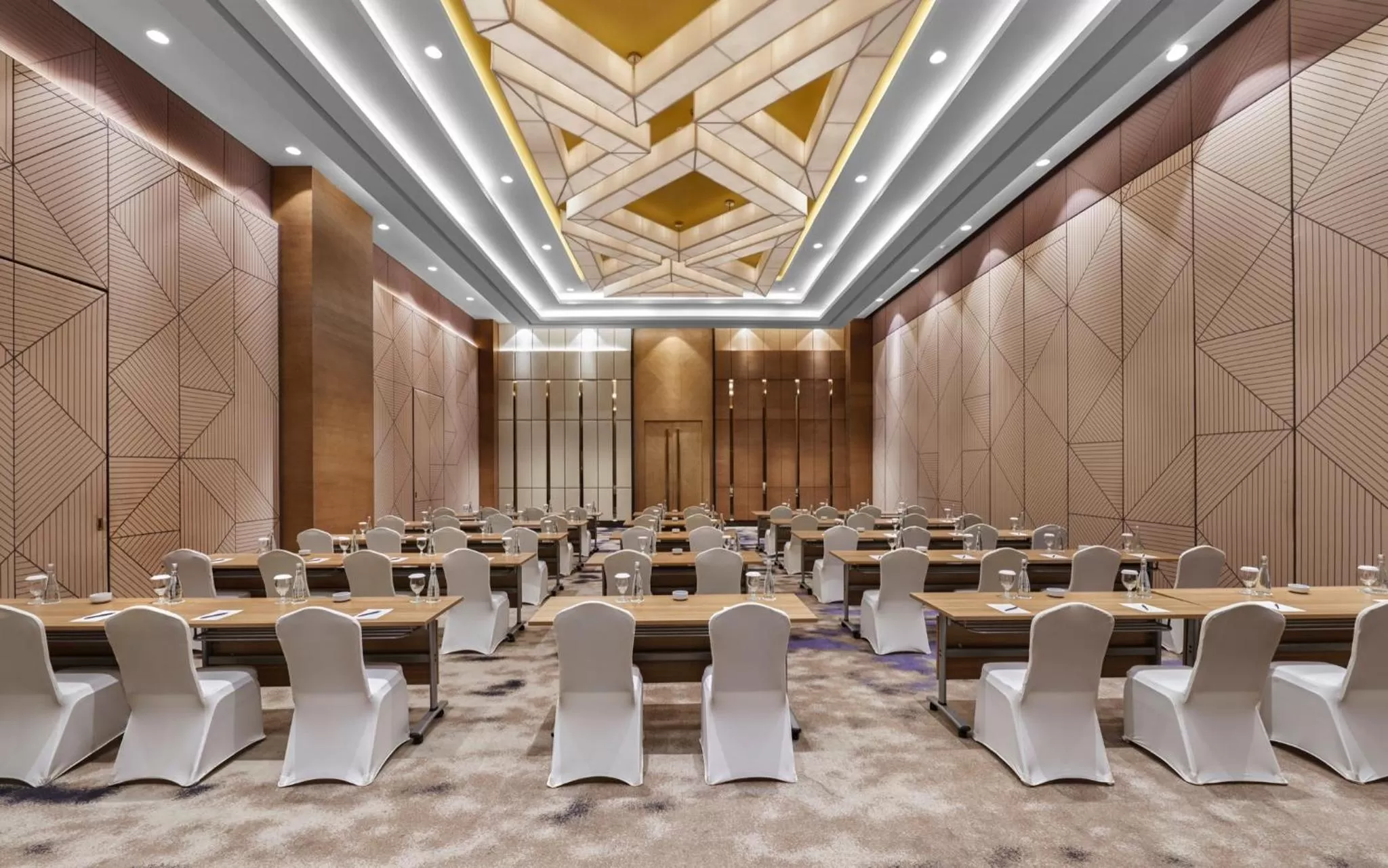 Meeting/conference room in Mangkuluhur ARTOTEL SUITES