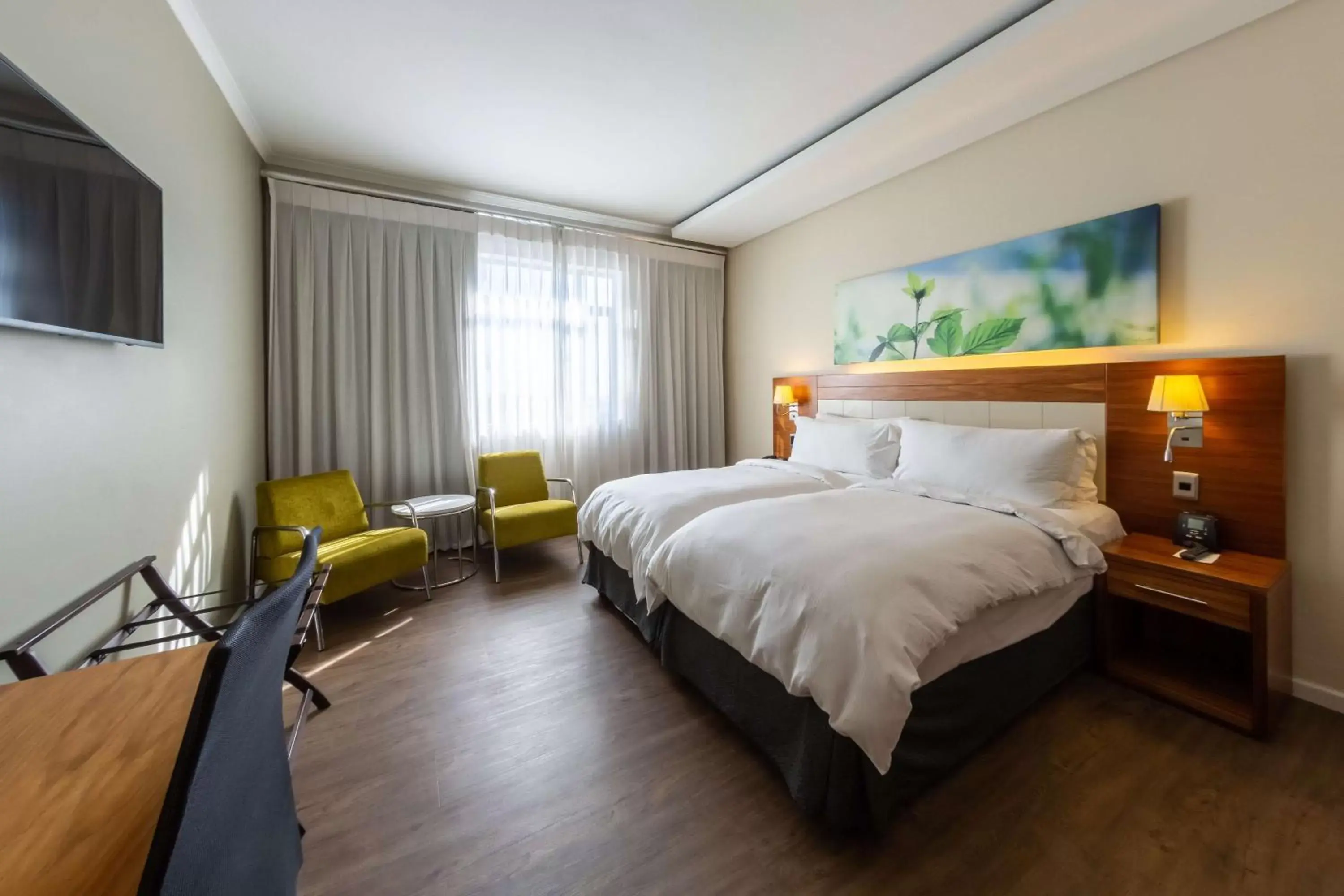 Twin Room in DoubleTree by Hilton Cape Town Upper Eastside Twin Room in DoubleTree by Hilton Cape Town Upper Eastside