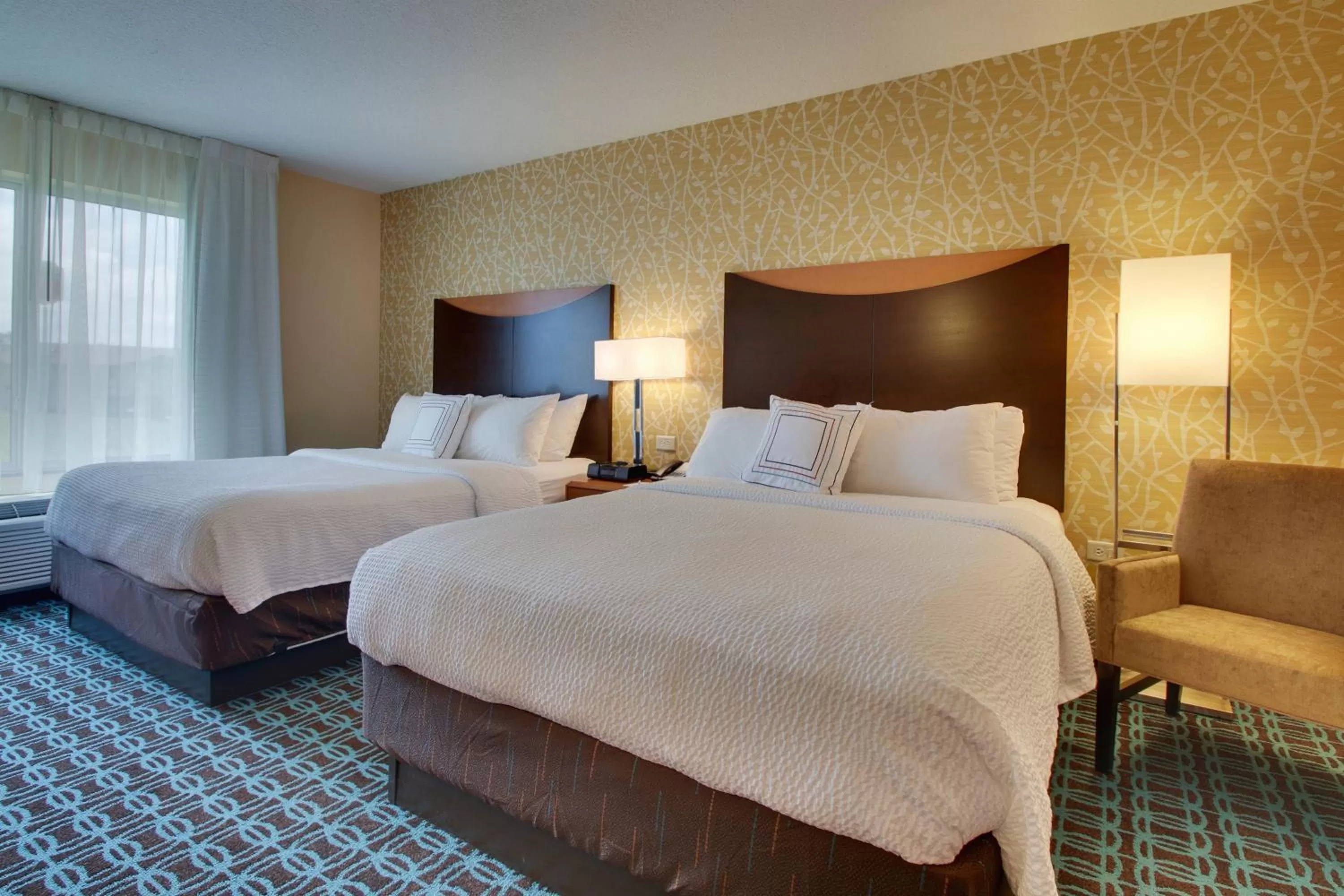 Photo of the whole room, Bed in Fairfield Inn & Suites by Marriott Ottawa Starved Rock Area