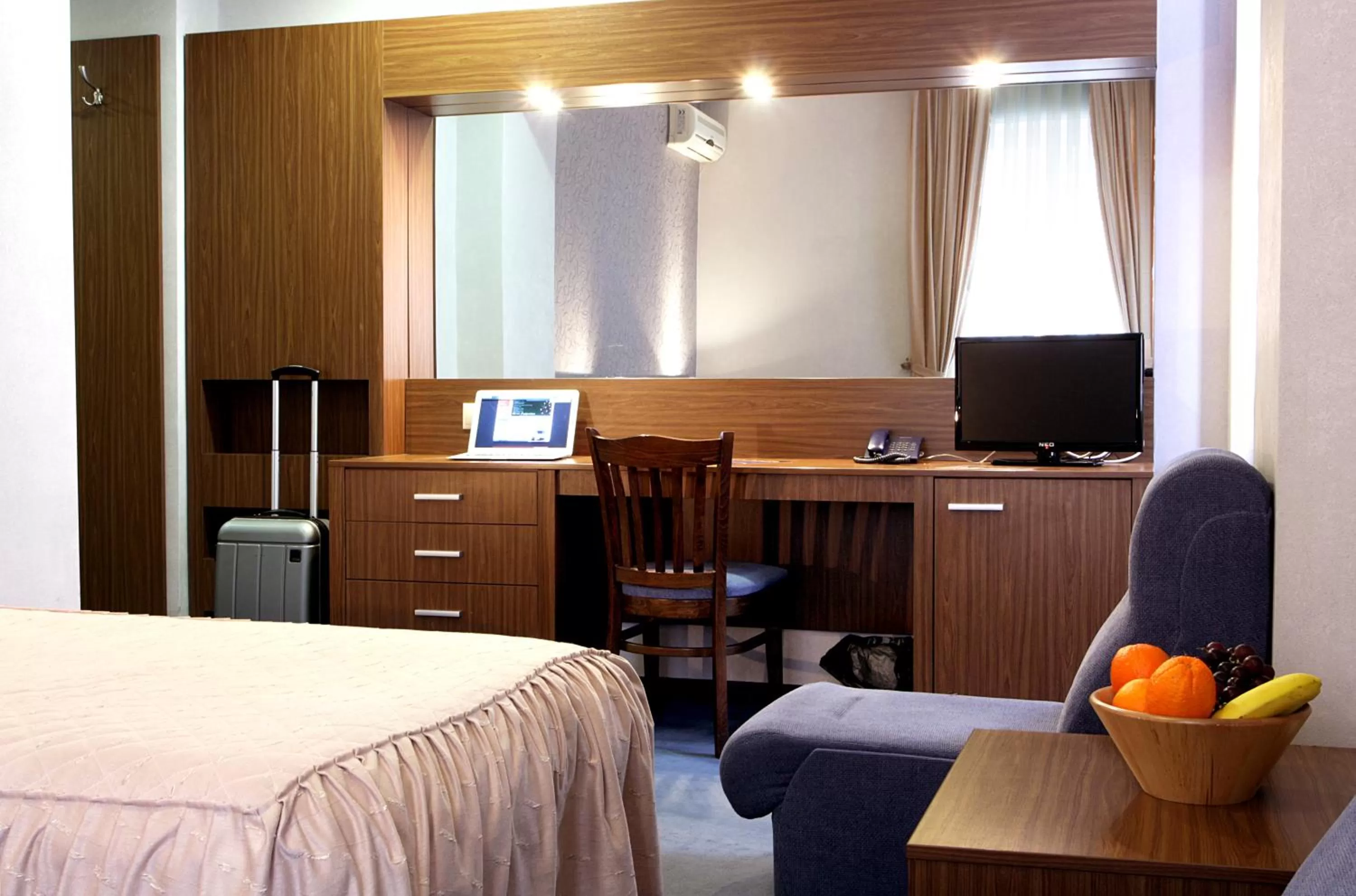 Bed in DITER Family Hotel