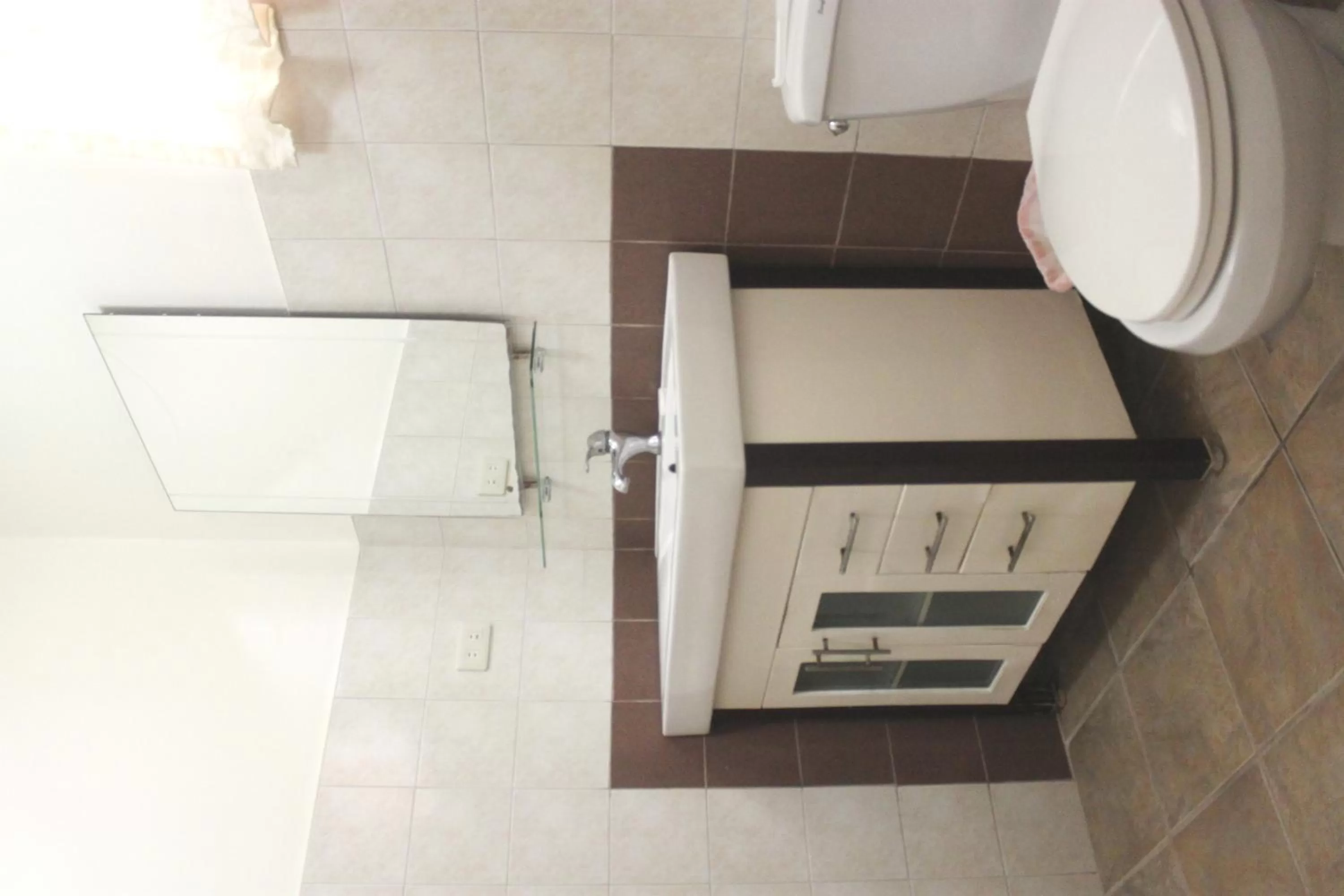 Bathroom in Lost Horizon Beach Dive Resort