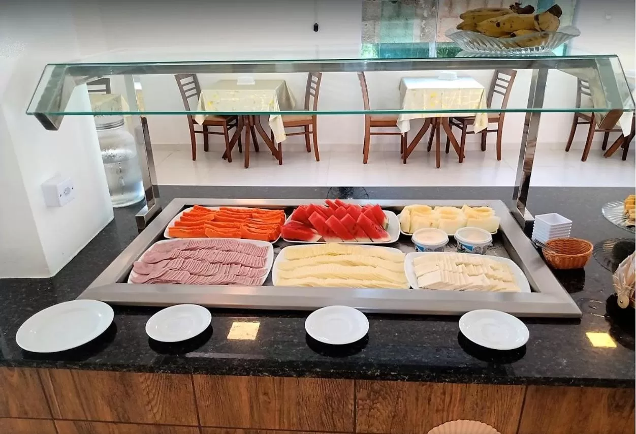 Buffet breakfast in Pousada Concha Dourada