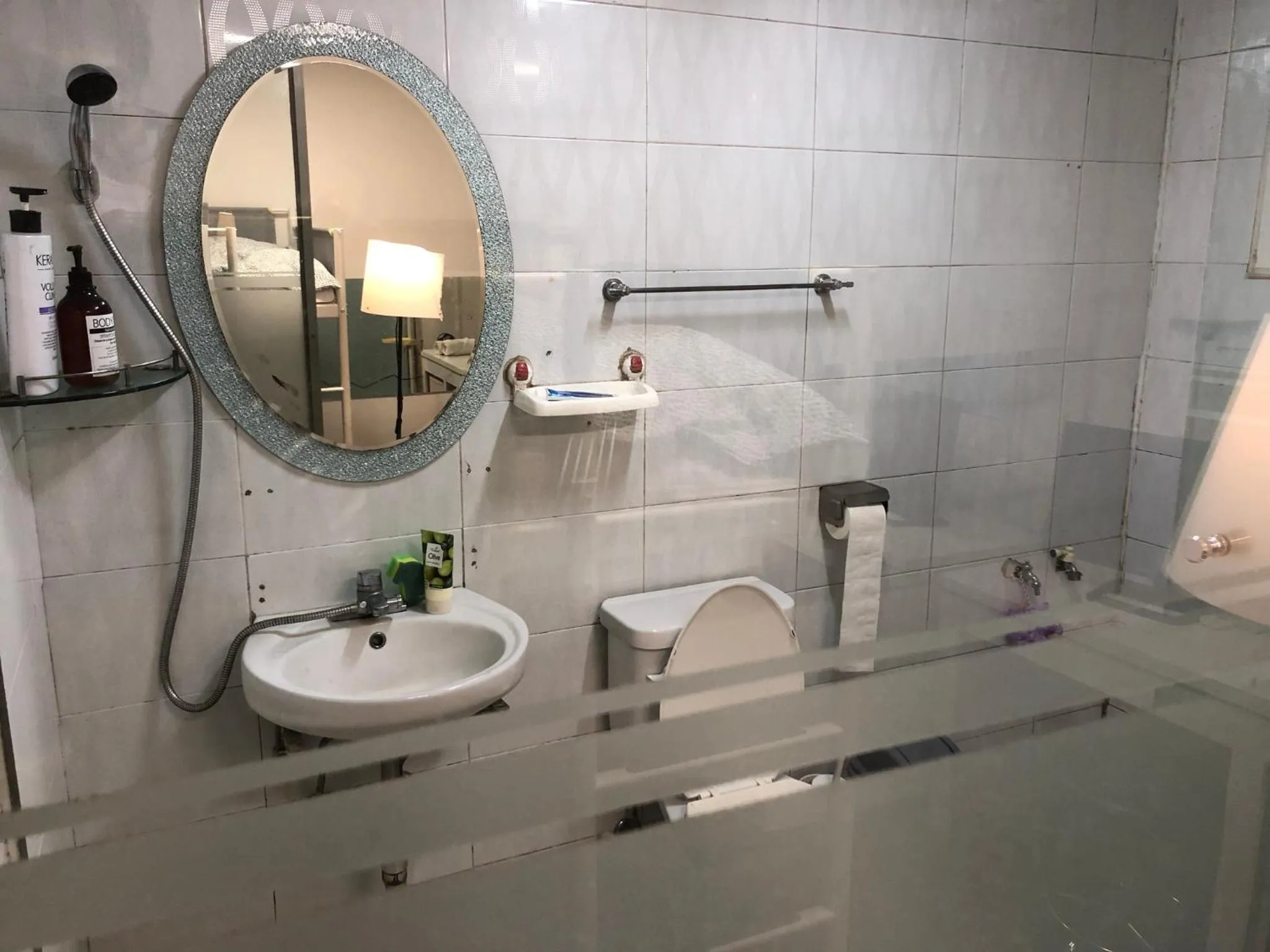 Bathroom in Hostel Metro