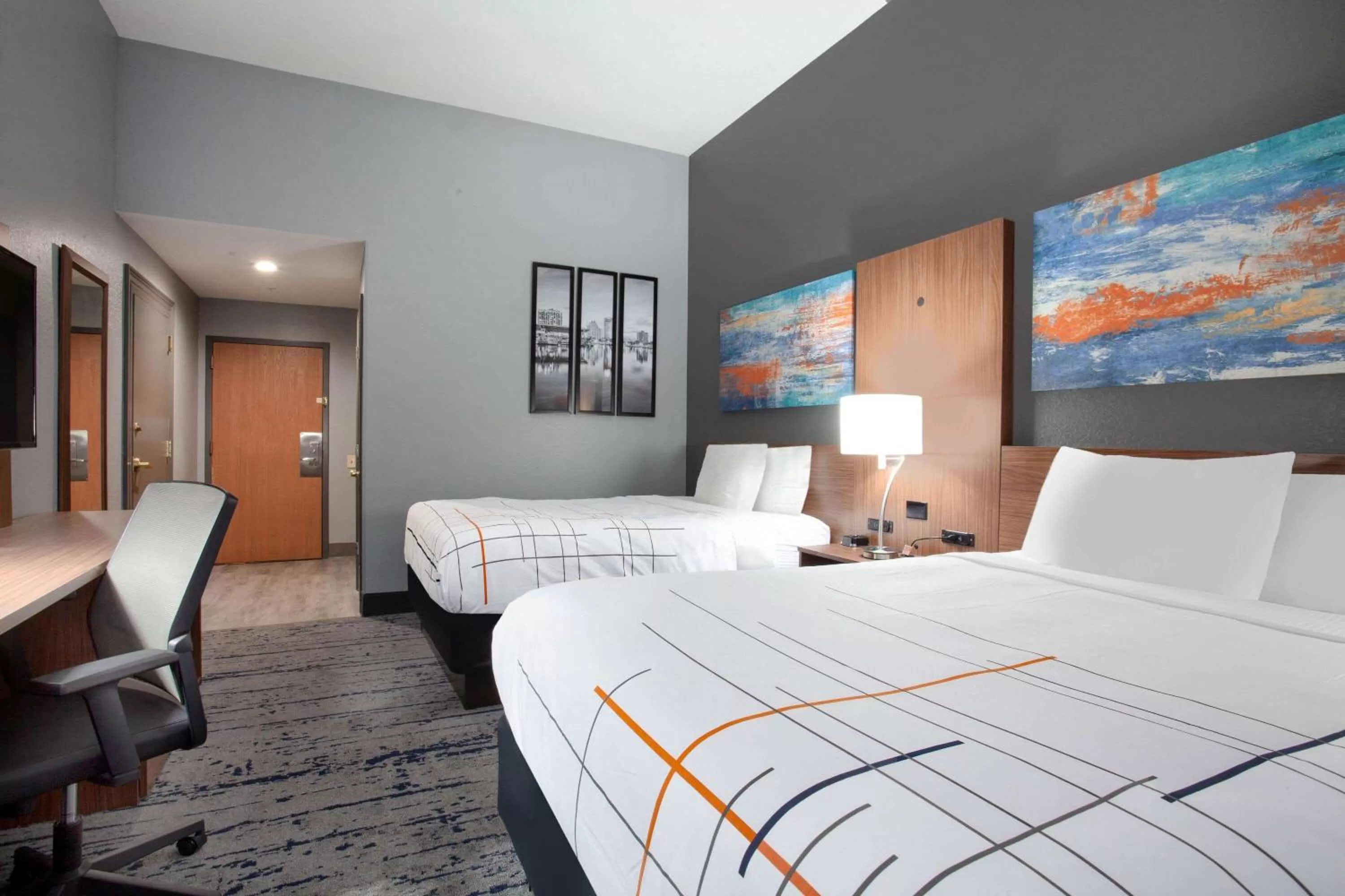 Photo of the whole room, Bed in La Quinta by Wyndham St. Petersburg Northeast *Newly Renovated