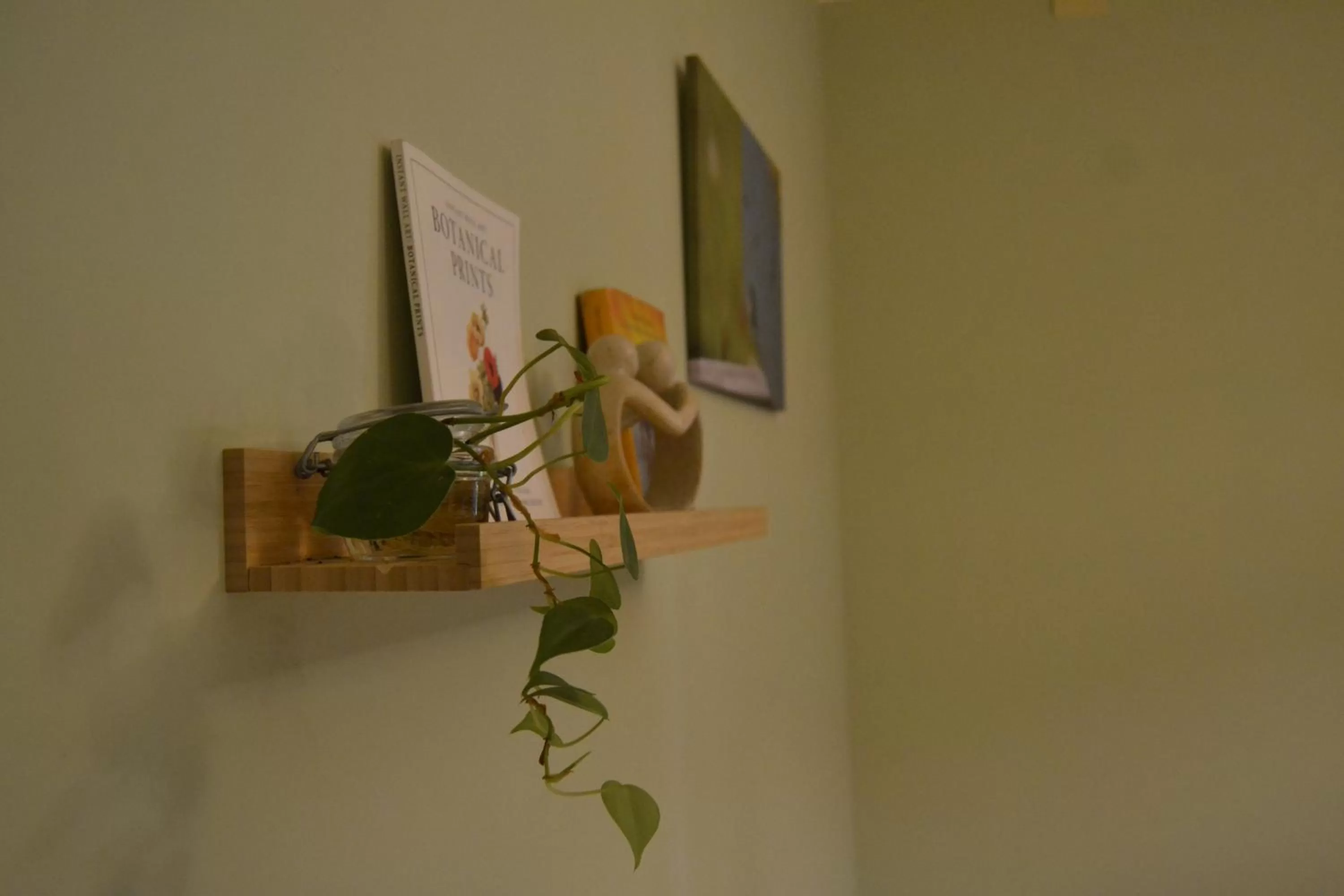 Decorative detail in Agriostello Riparo