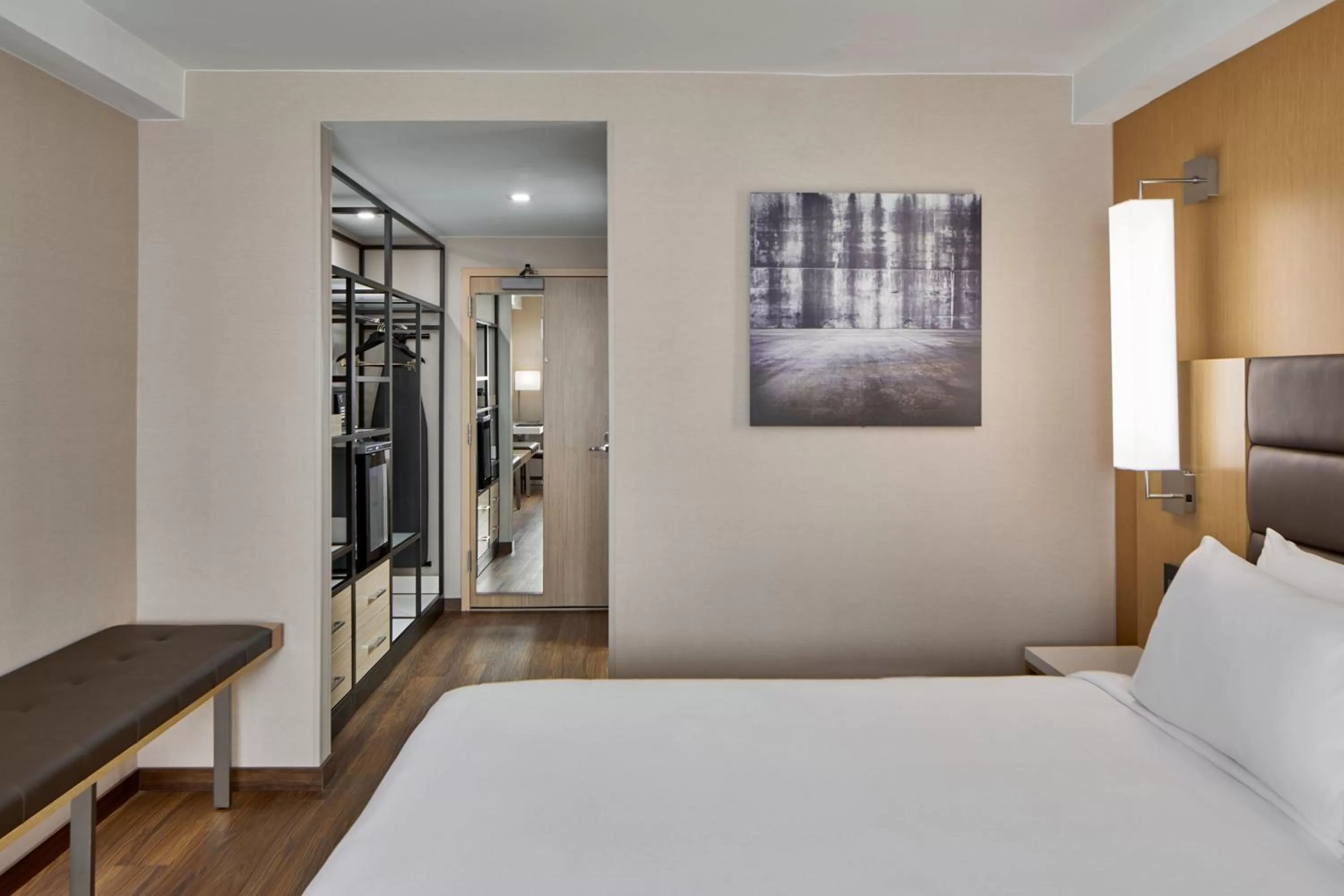 Photo of the whole room, Bed in AC Hotel by Marriott Orlando Lake Buena Vista