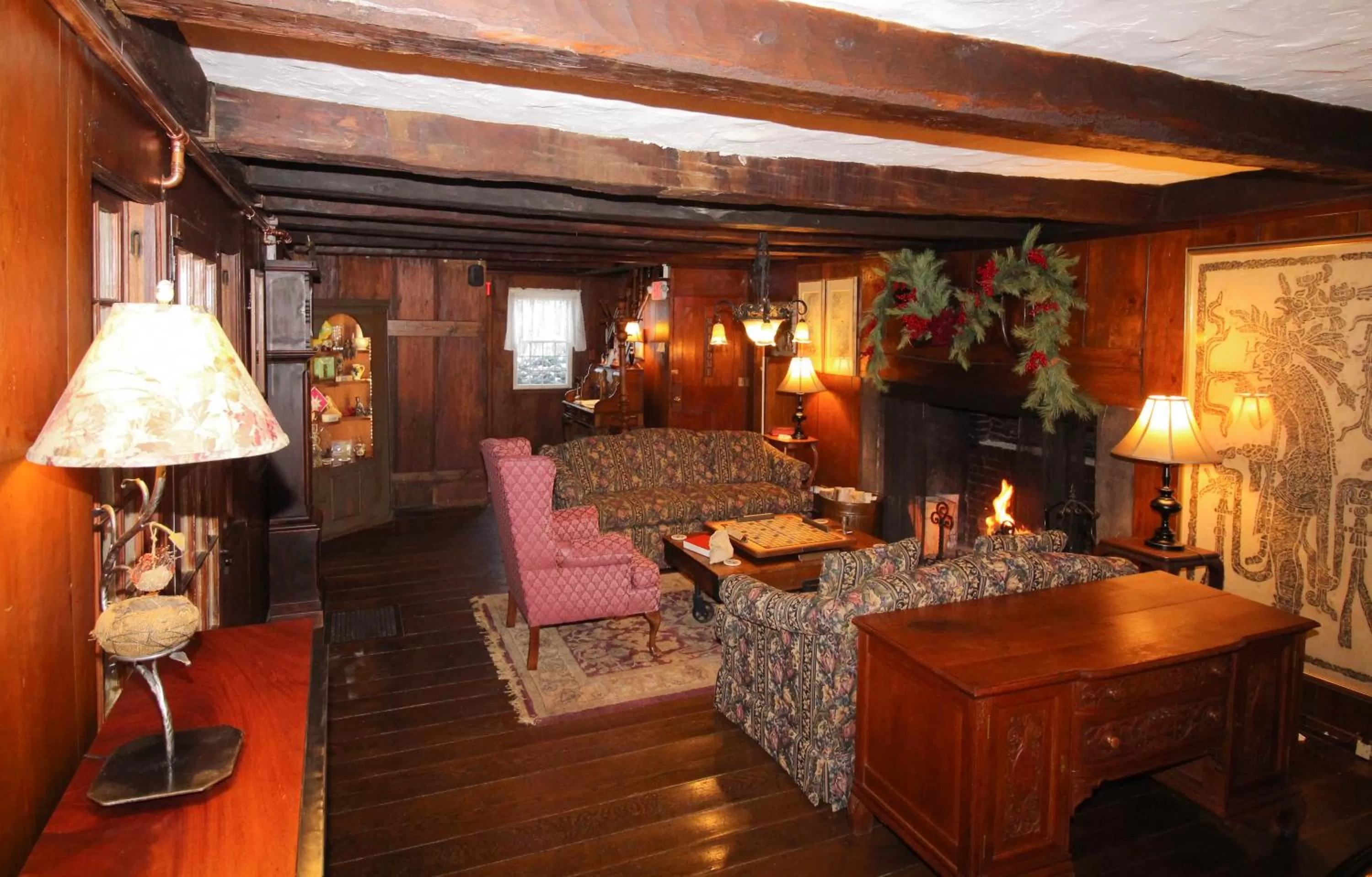 Living room in The Nutmeg Inn