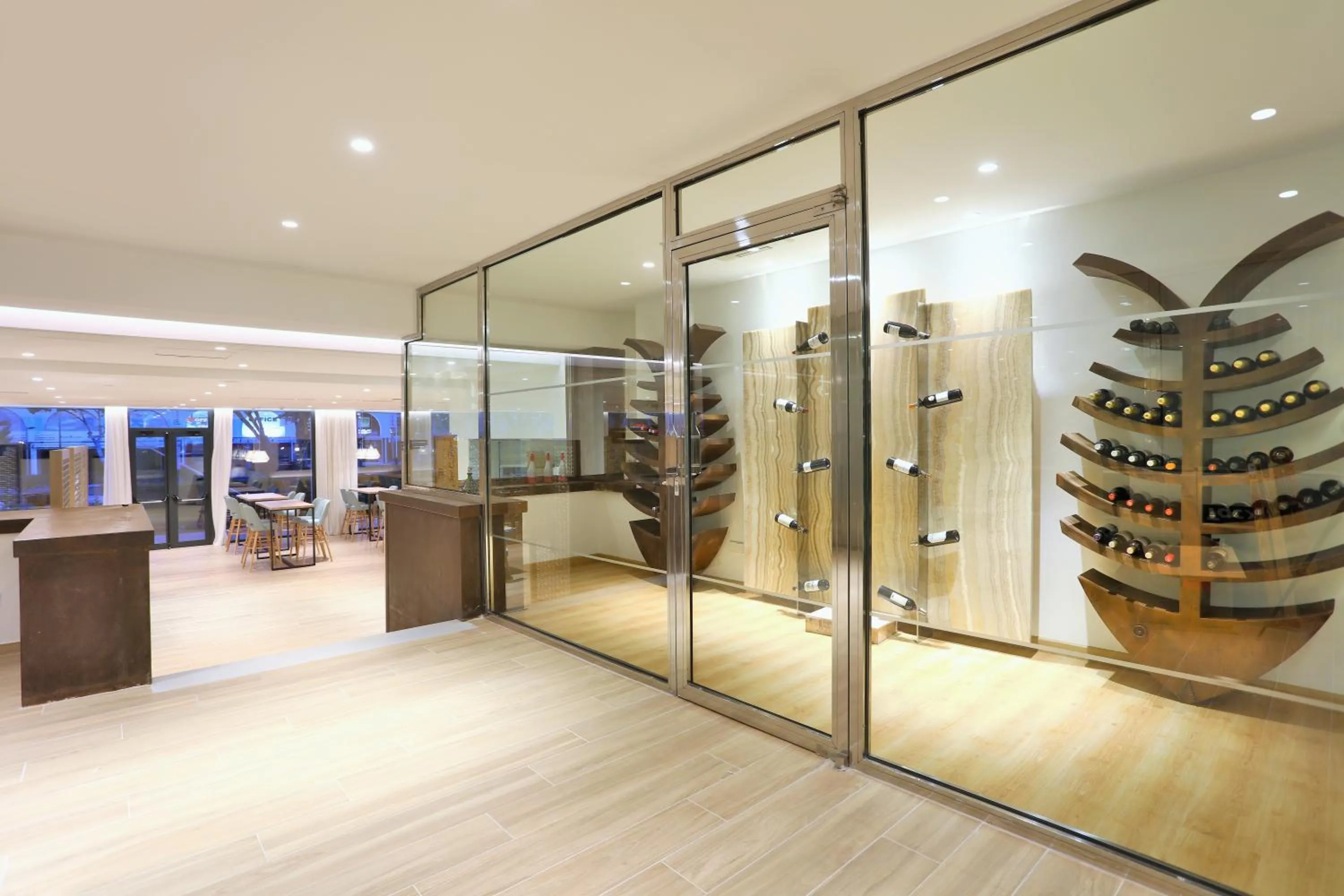 Restaurant/places to eat in Iberostar Waves Playa de Muro