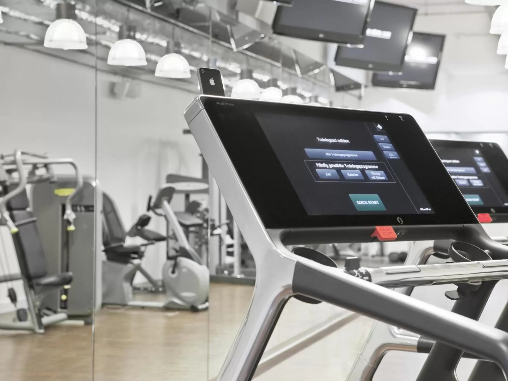 Fitness centre/facilities in DORMERO Hotel Hannover