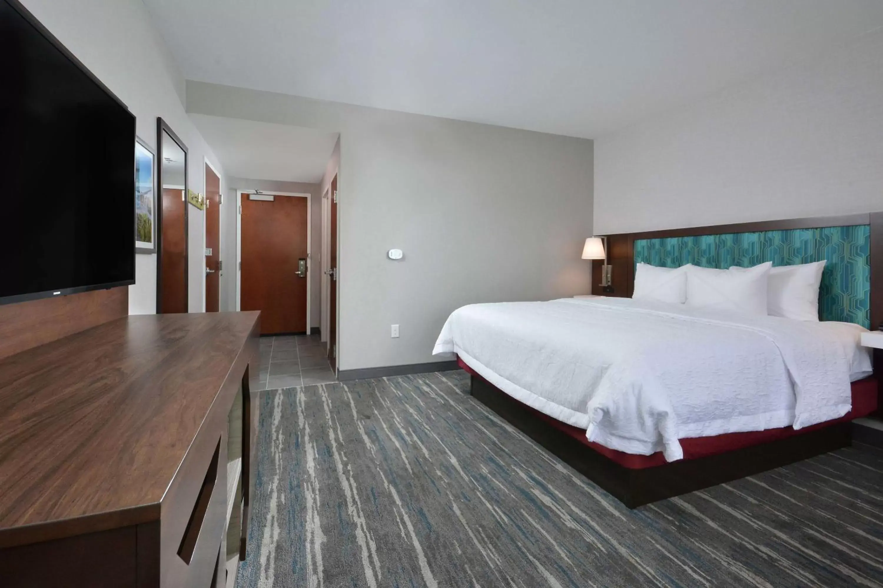 King Room - Hearing Access/Non-Smoking in Hampton Inn & Suites Charlotte North I 485 King Room - Hearing Access/Non-Smoking in Hampton Inn & Suites Charlotte North I 485