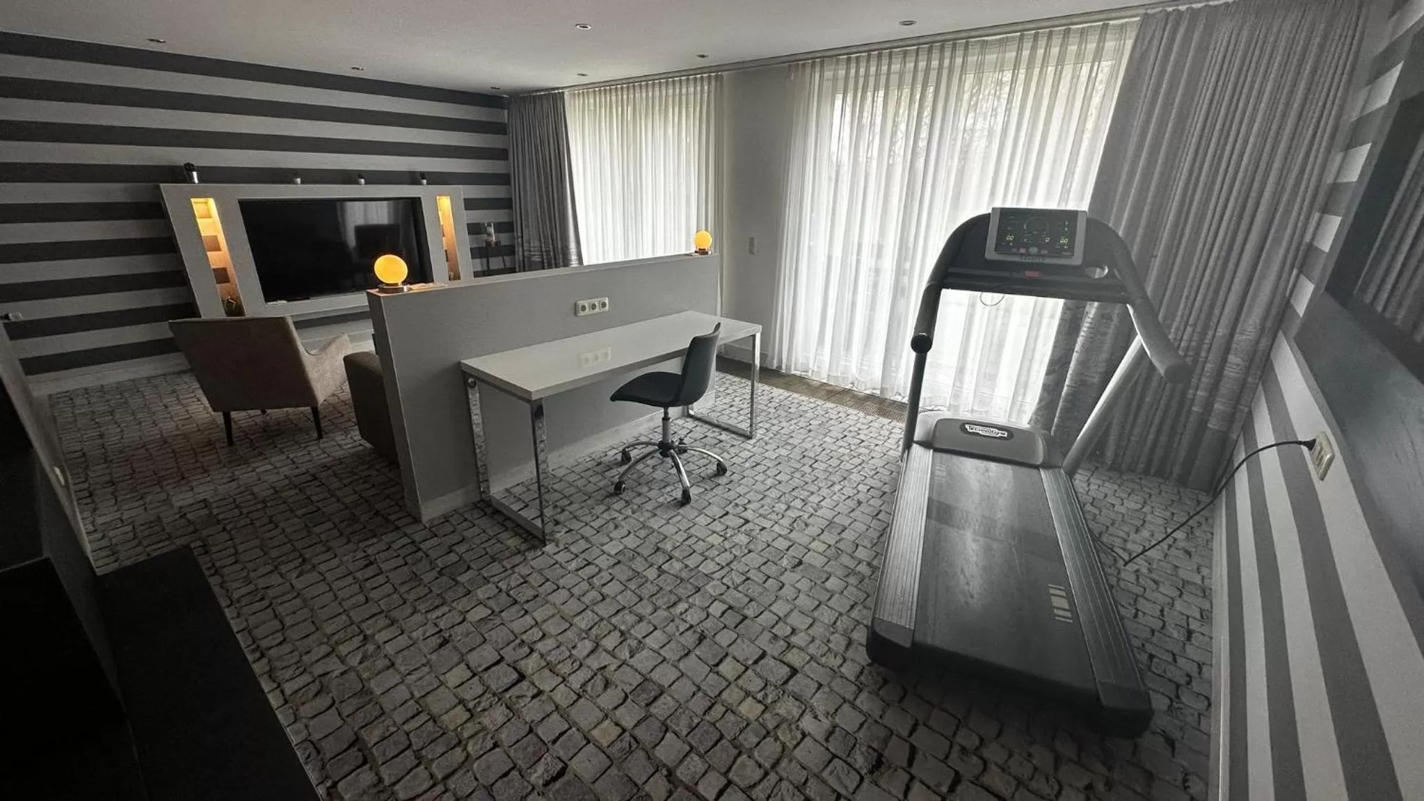 Living room in SL'otel im Parforcehaus