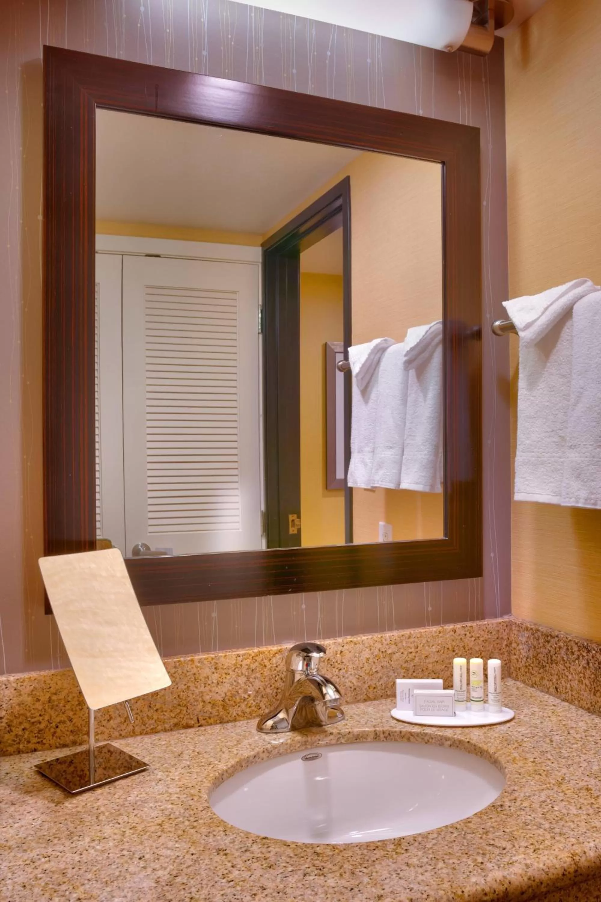 1 Bedroom Suite, 1 King in Courtyard by Marriott Salt Lake City Sandy