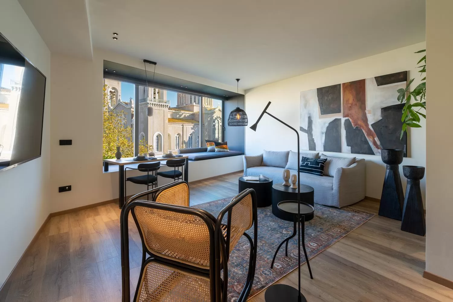 TV and multimedia in Athens Woo Suites