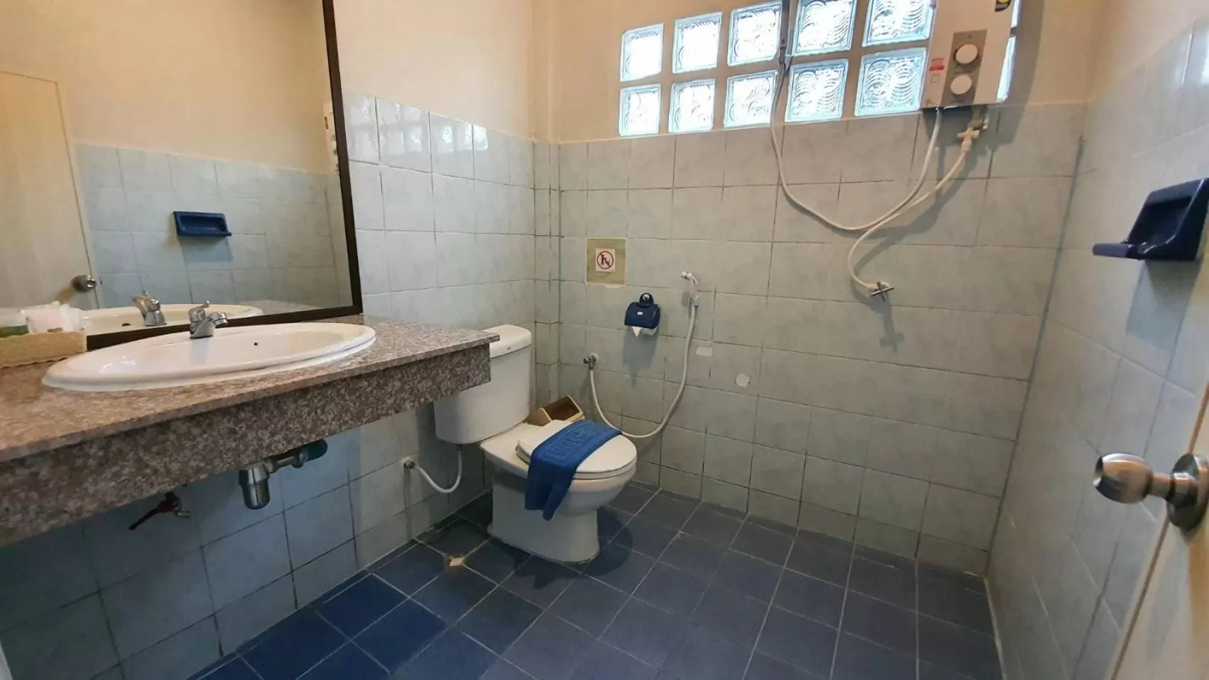 Toilet in Tree Tops River Huts