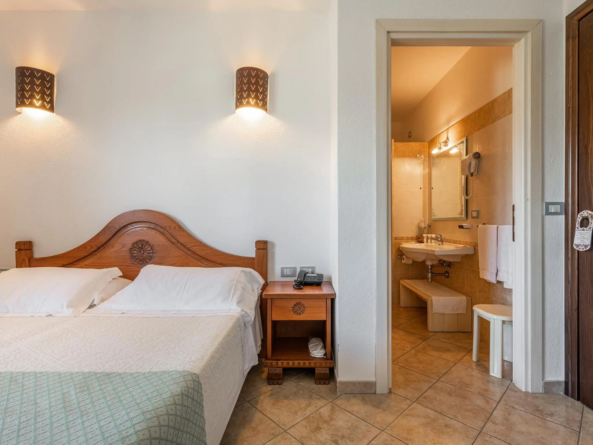 Bedroom, Bed in Hotel RaffaEl