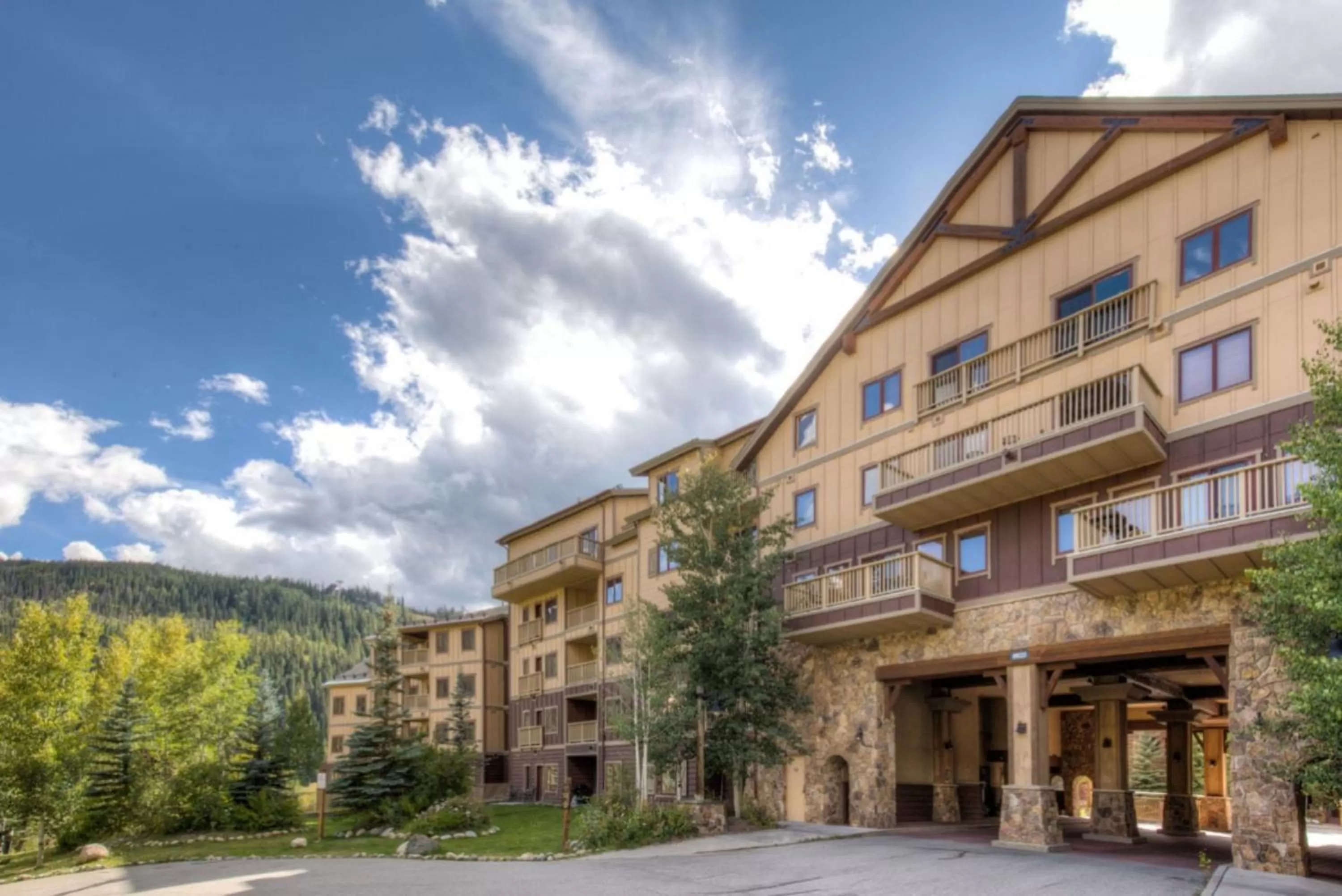 Property building in Red Hawk Lodge by Summit County Mountain Retreats