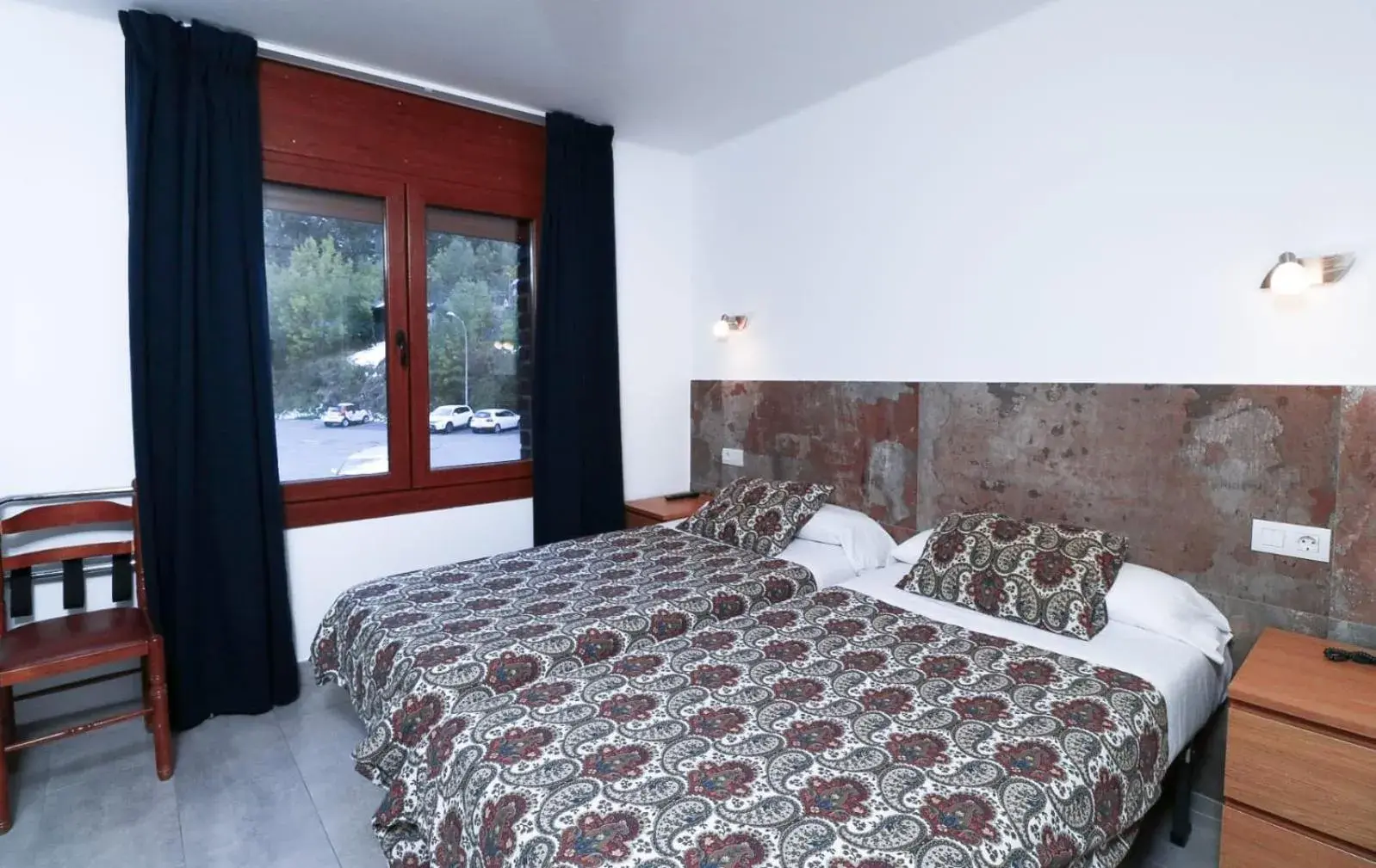 Double or Twin Room in Hotel Comapedrosa Double or Twin Room in Hotel Comapedrosa