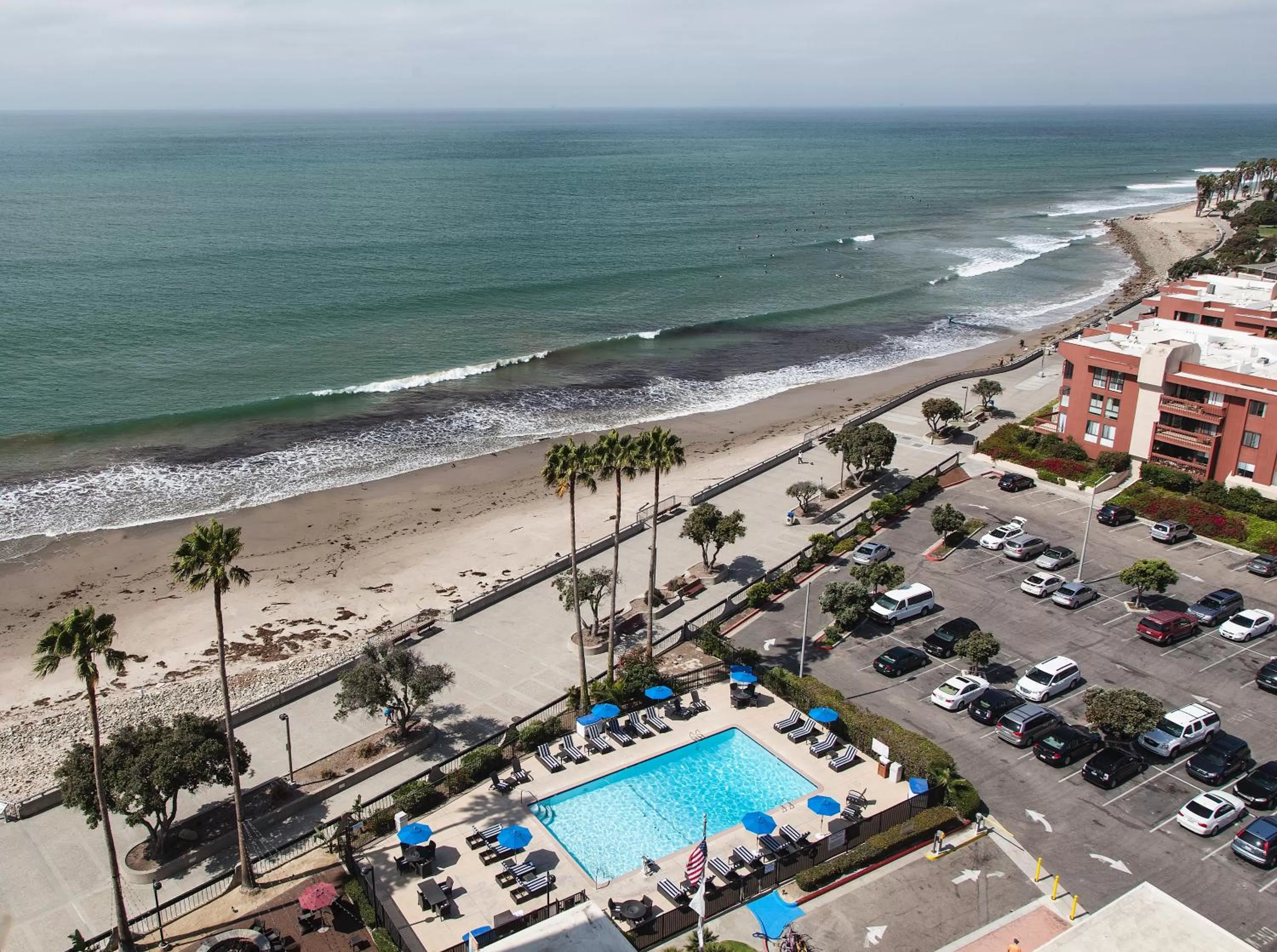Beach in Crowne Plaza Ventura Beach by IHG