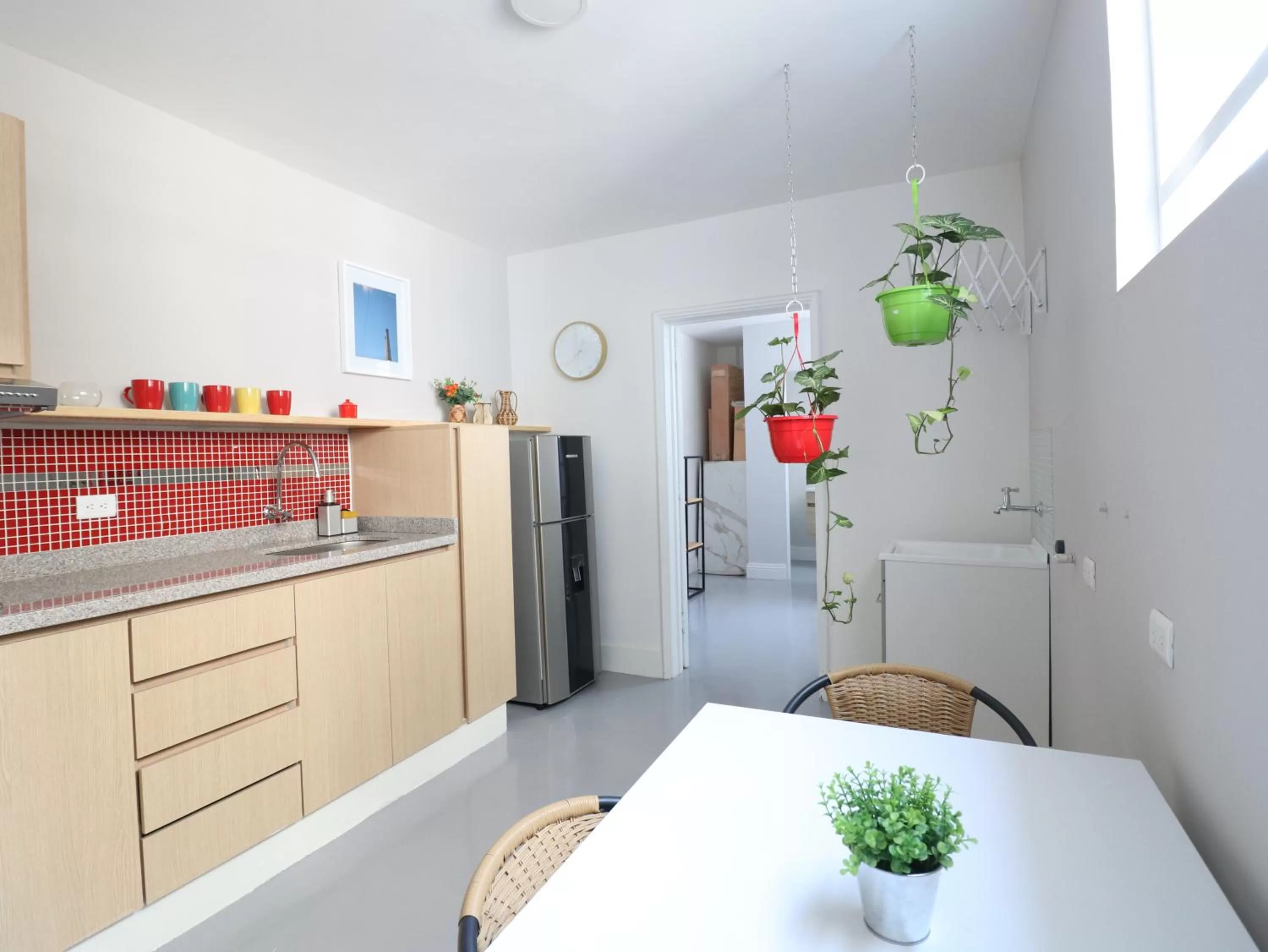 Kitchen/Kitchenette in 554 Apartments