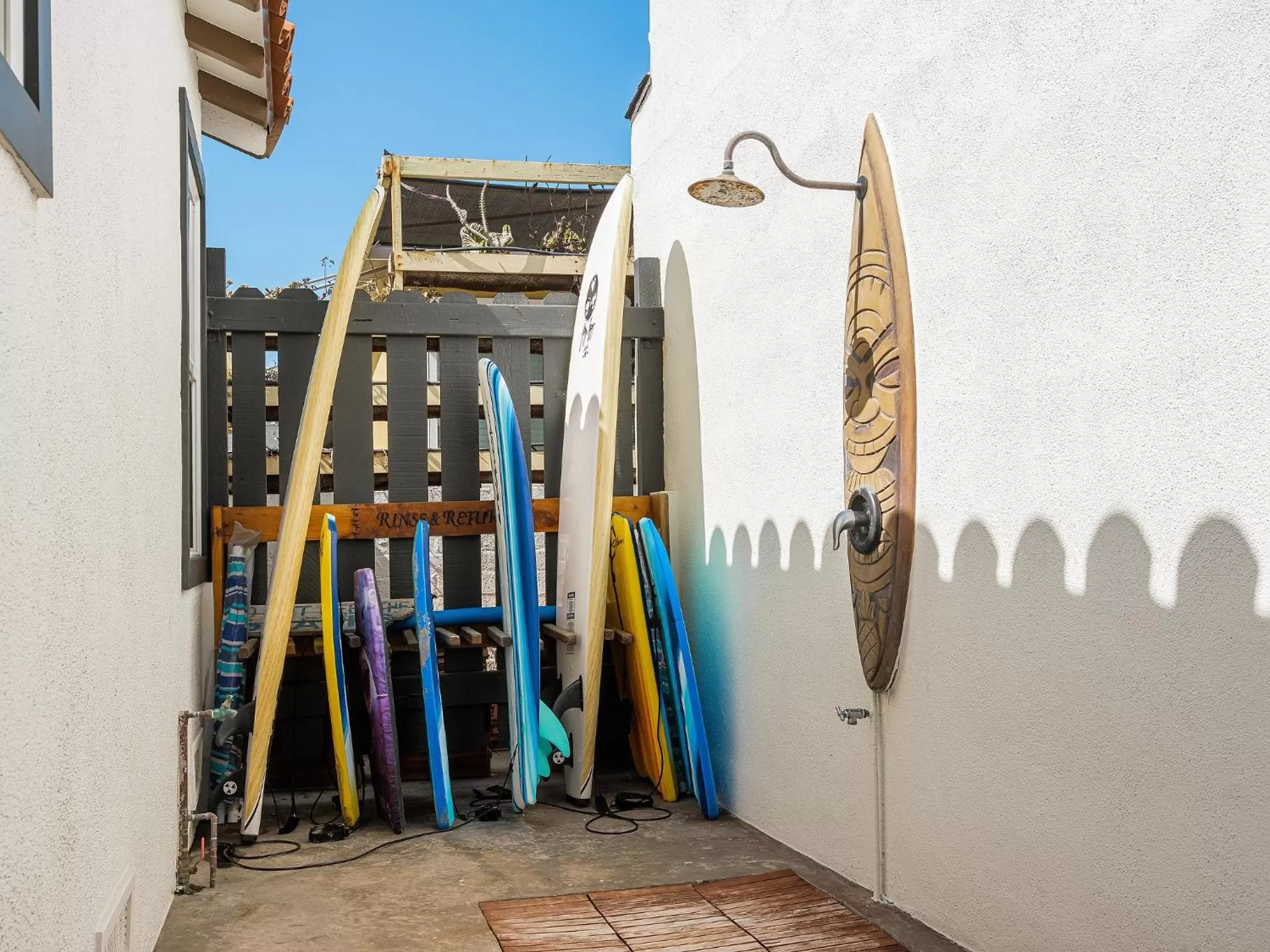 Shower in The Marbella