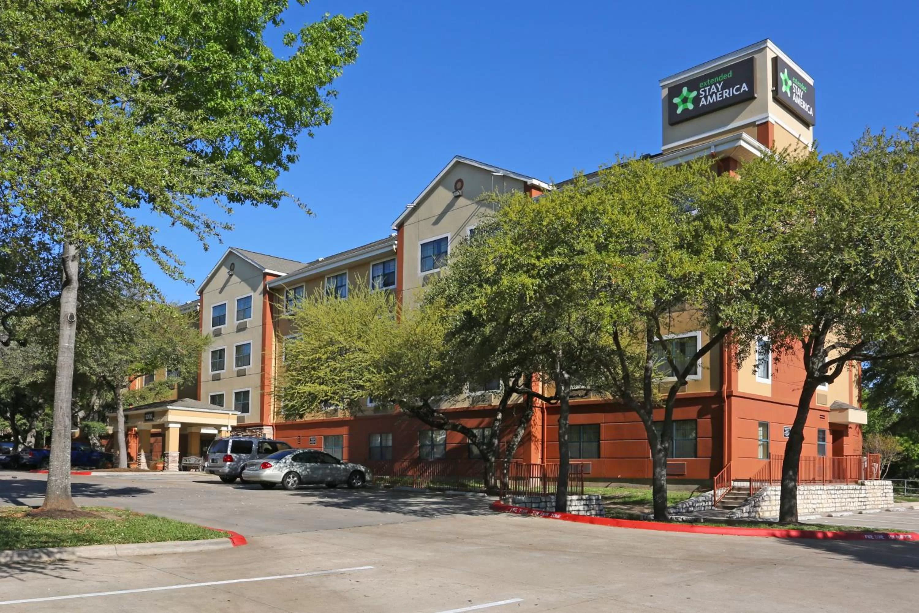 Property building in Extended Stay America Suites - Austin - Northwest Arboretum