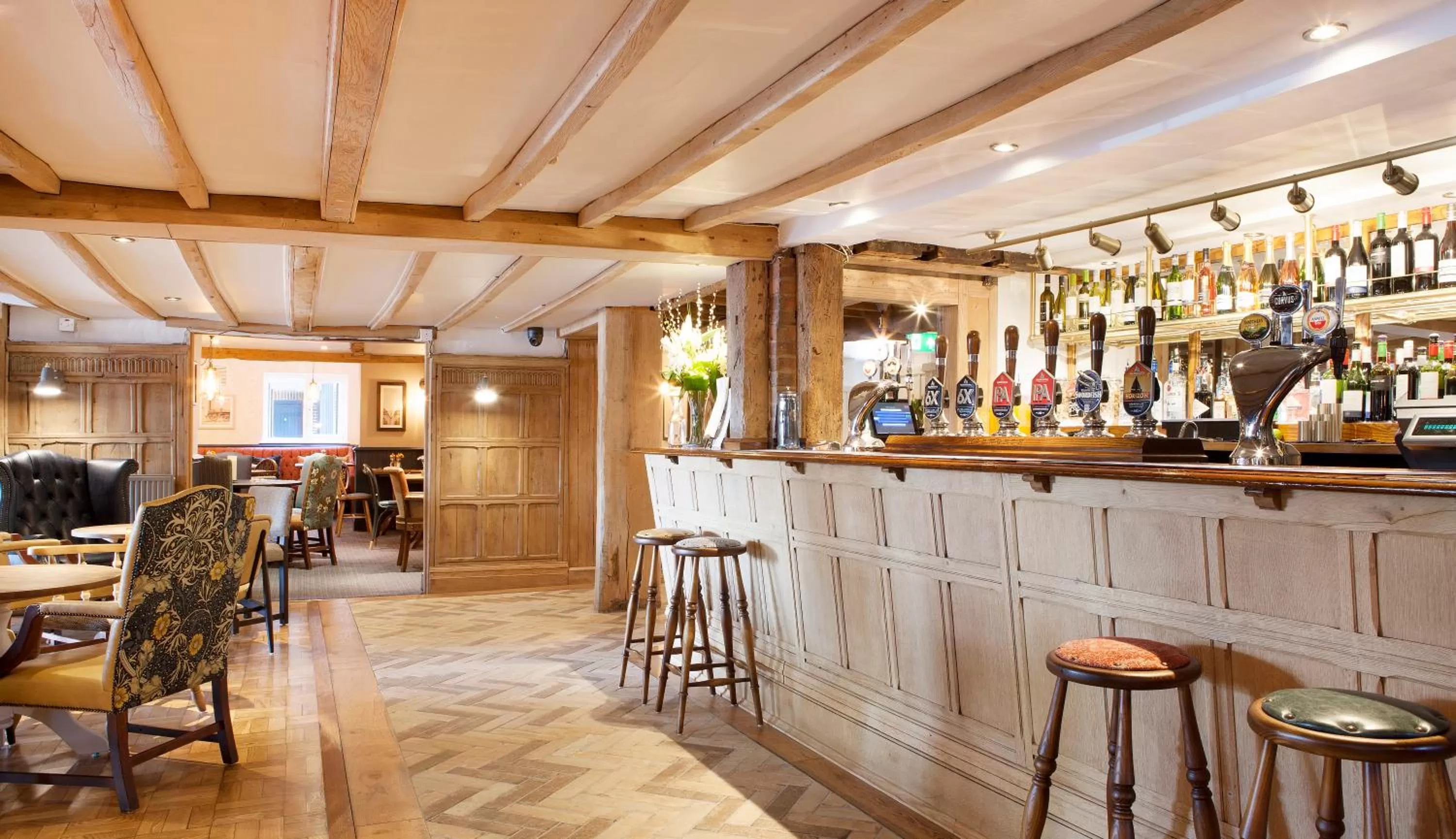 Restaurant/places to eat in The Bird In Hand