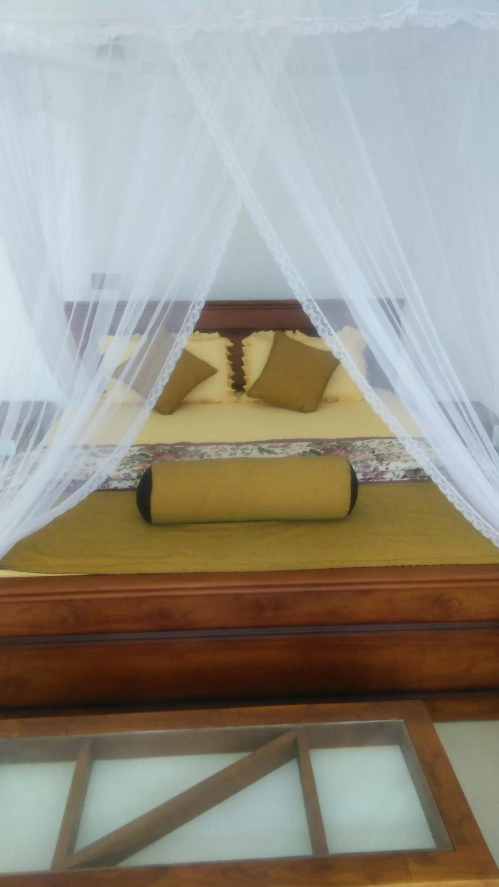 King Room with Two King Beds in Maple Home Stay