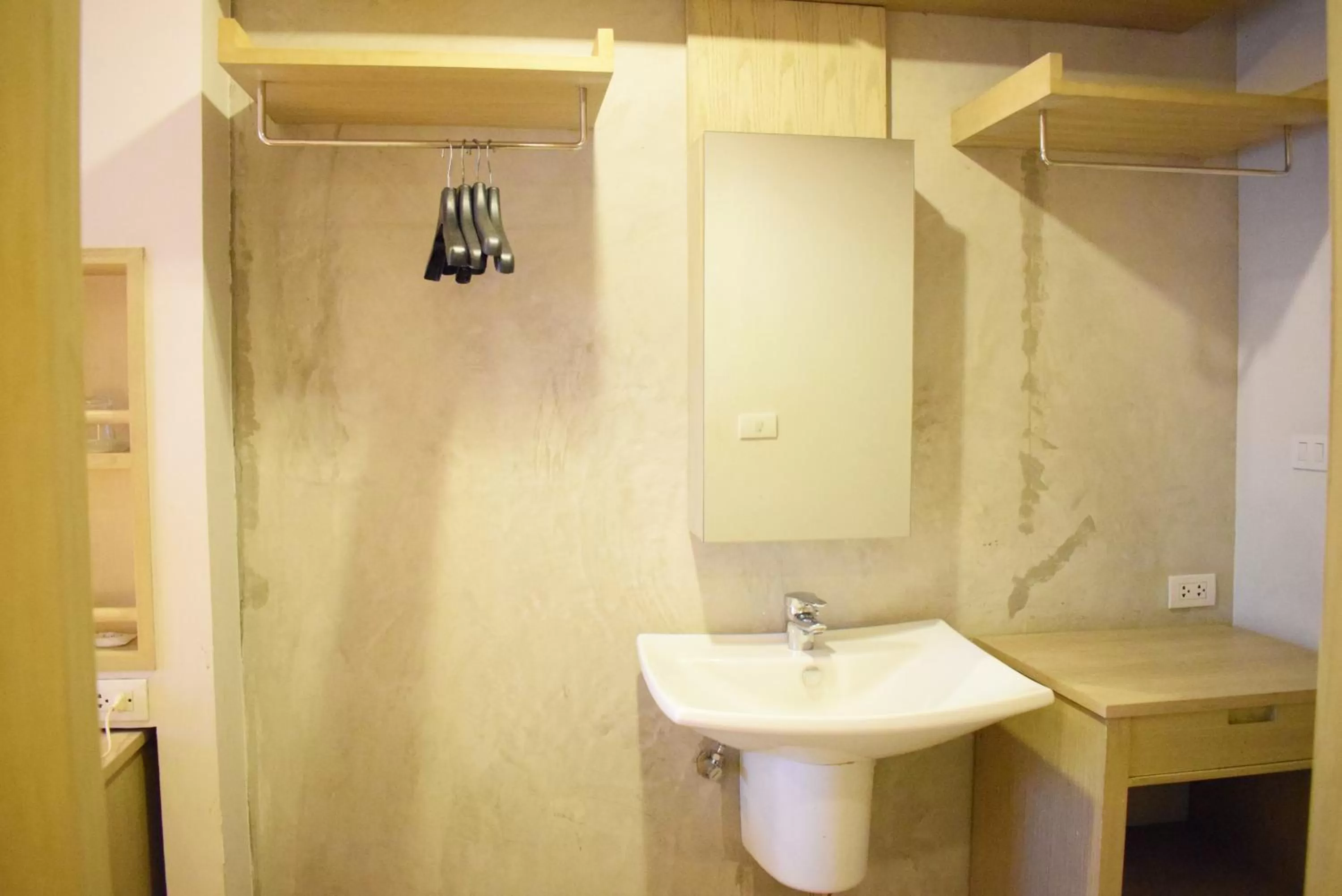 Trang Hotel Bangkok - SHA Plus