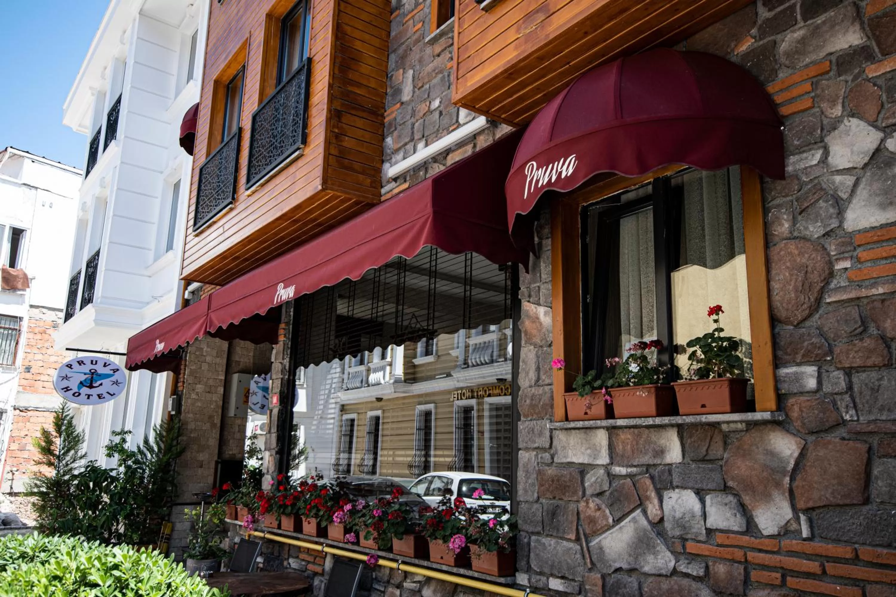 Property building in Pruva Hotel