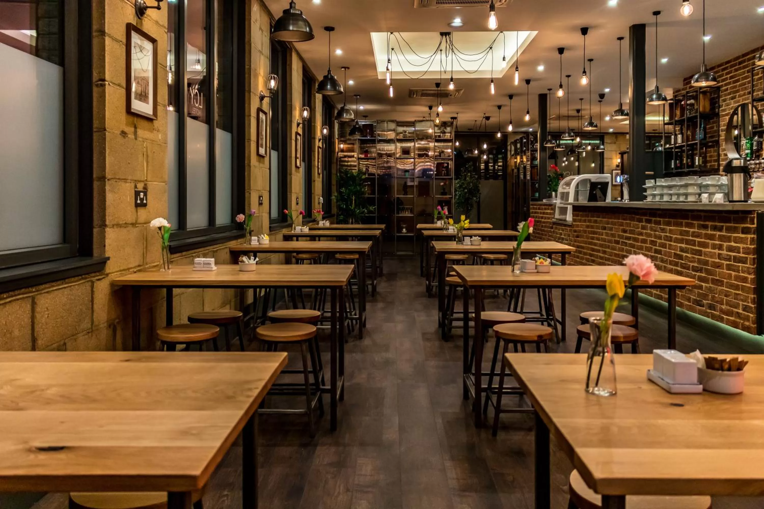 Restaurant/places to eat in London City Airport Hotel