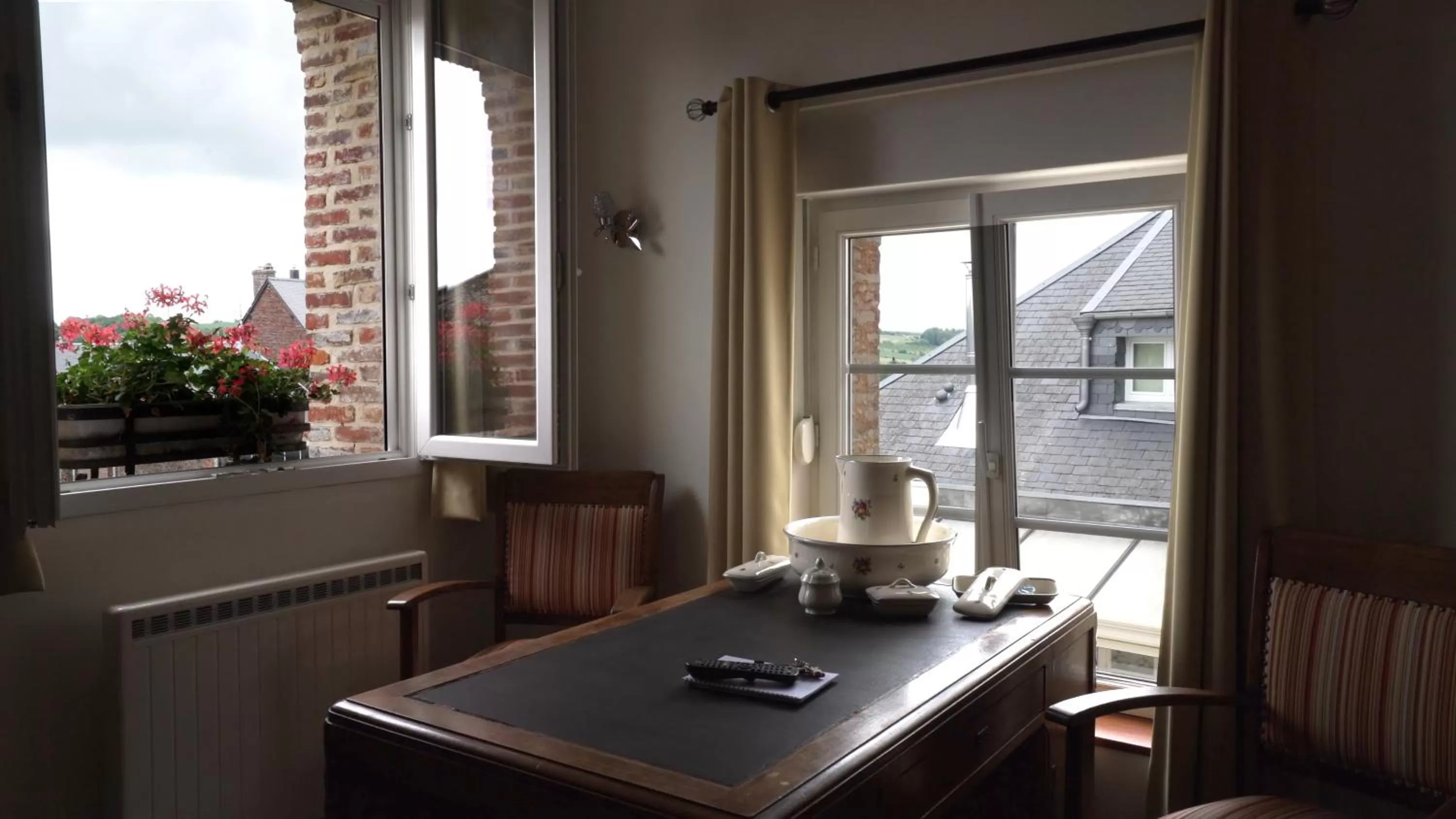 Seating area in Au Chapitre