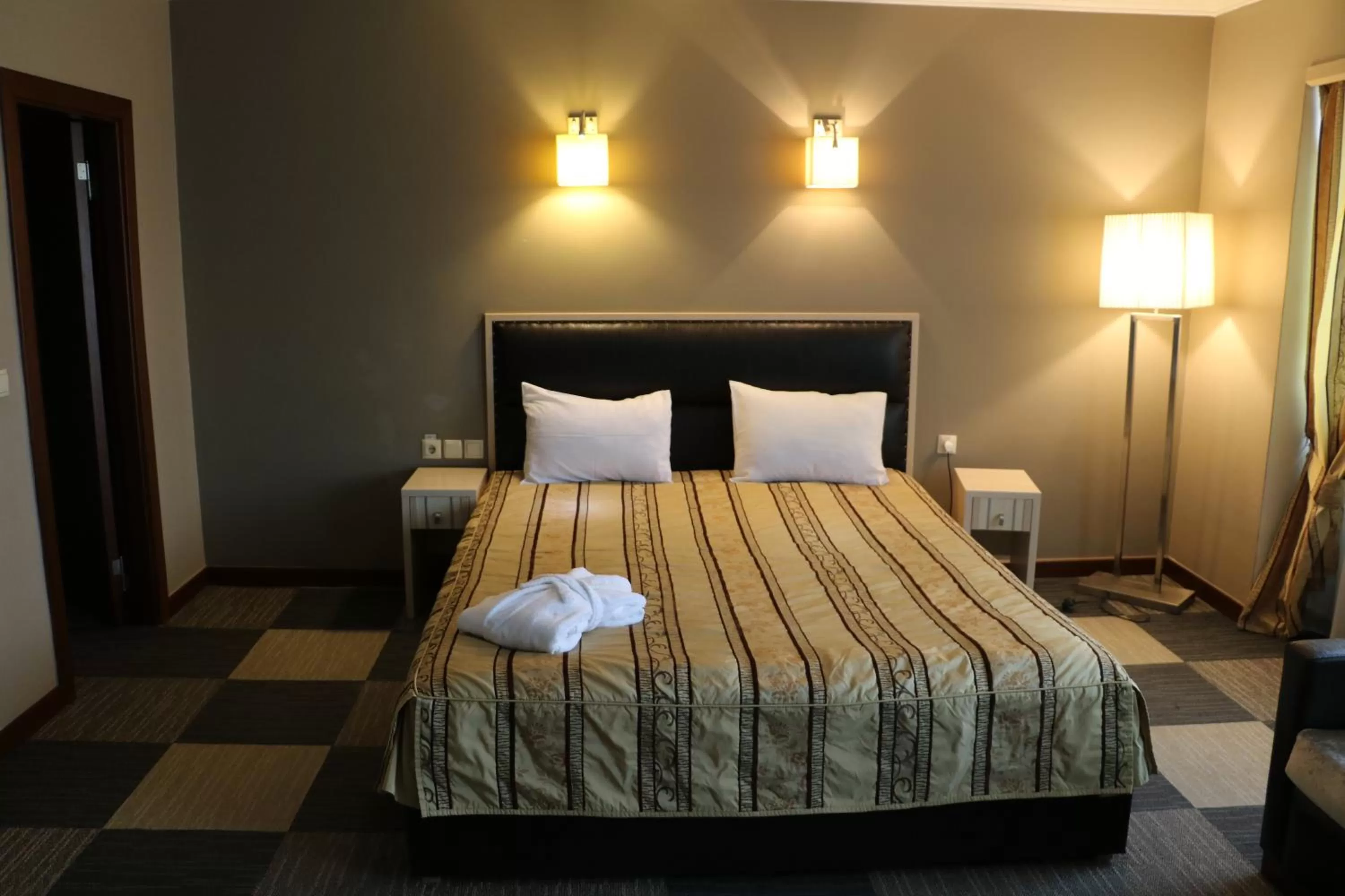 Shower, Bed in Aktau Hotel