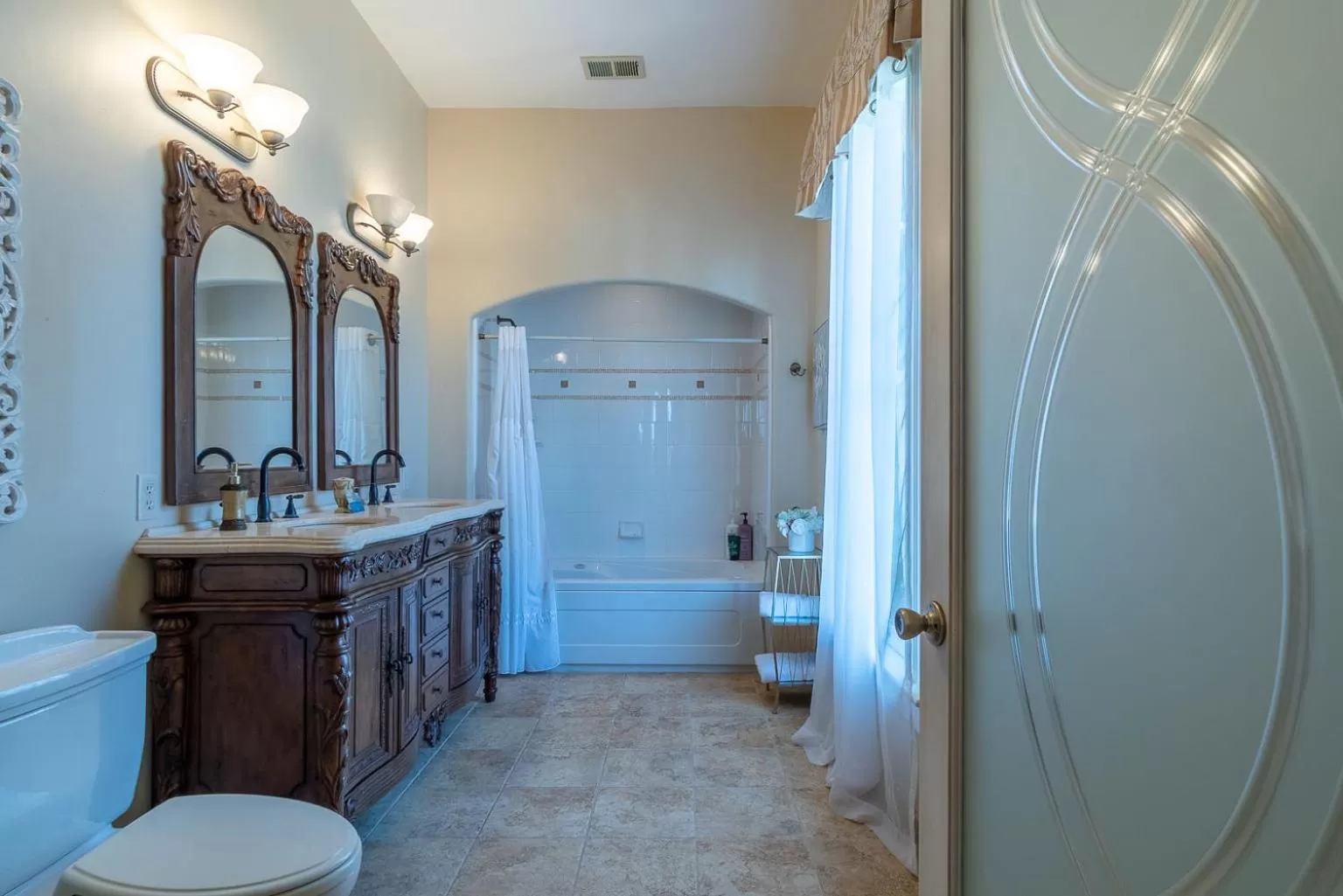 Bathroom in Chateau Coralini