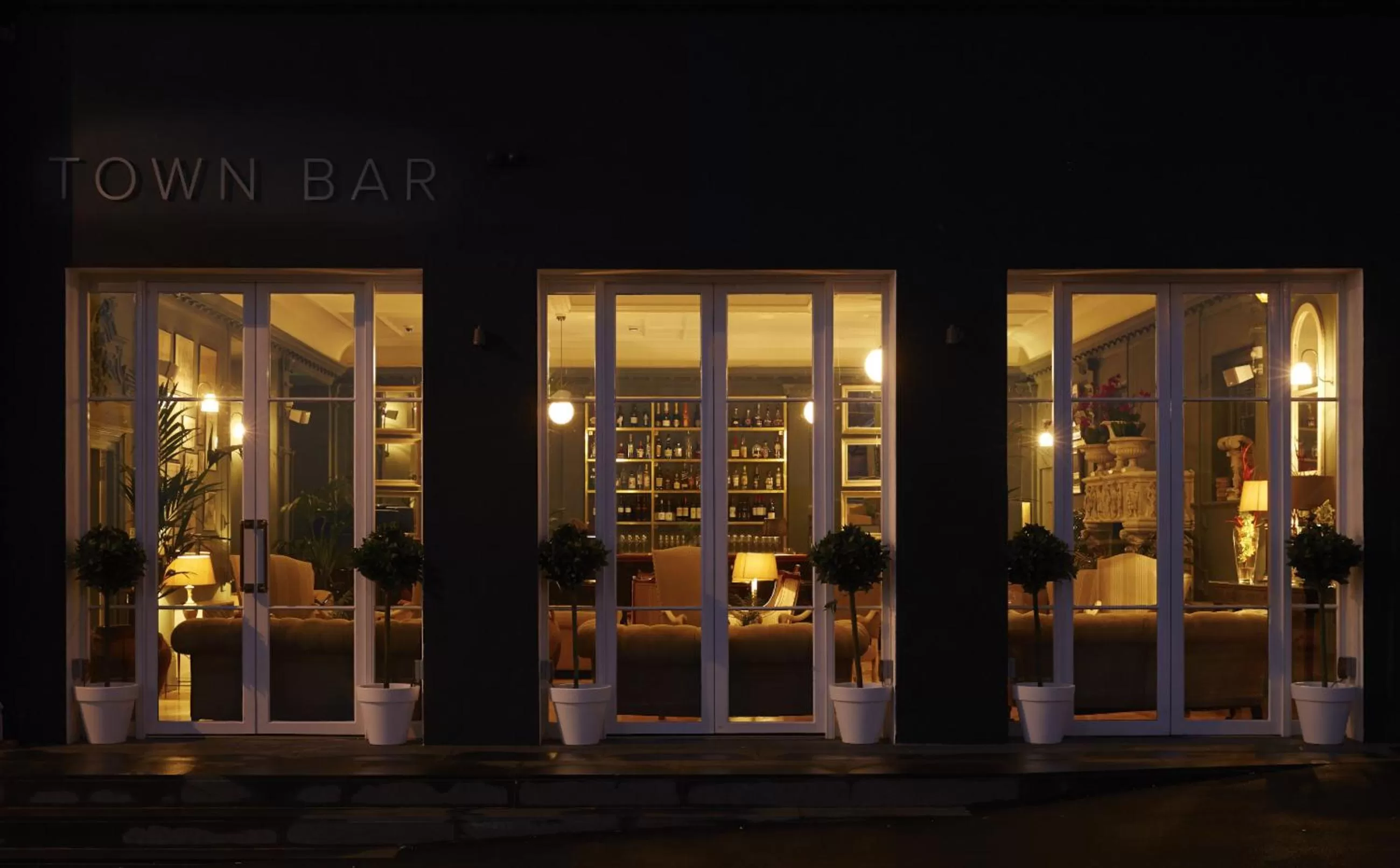 Facade/entrance in Albion House at Ramsgate