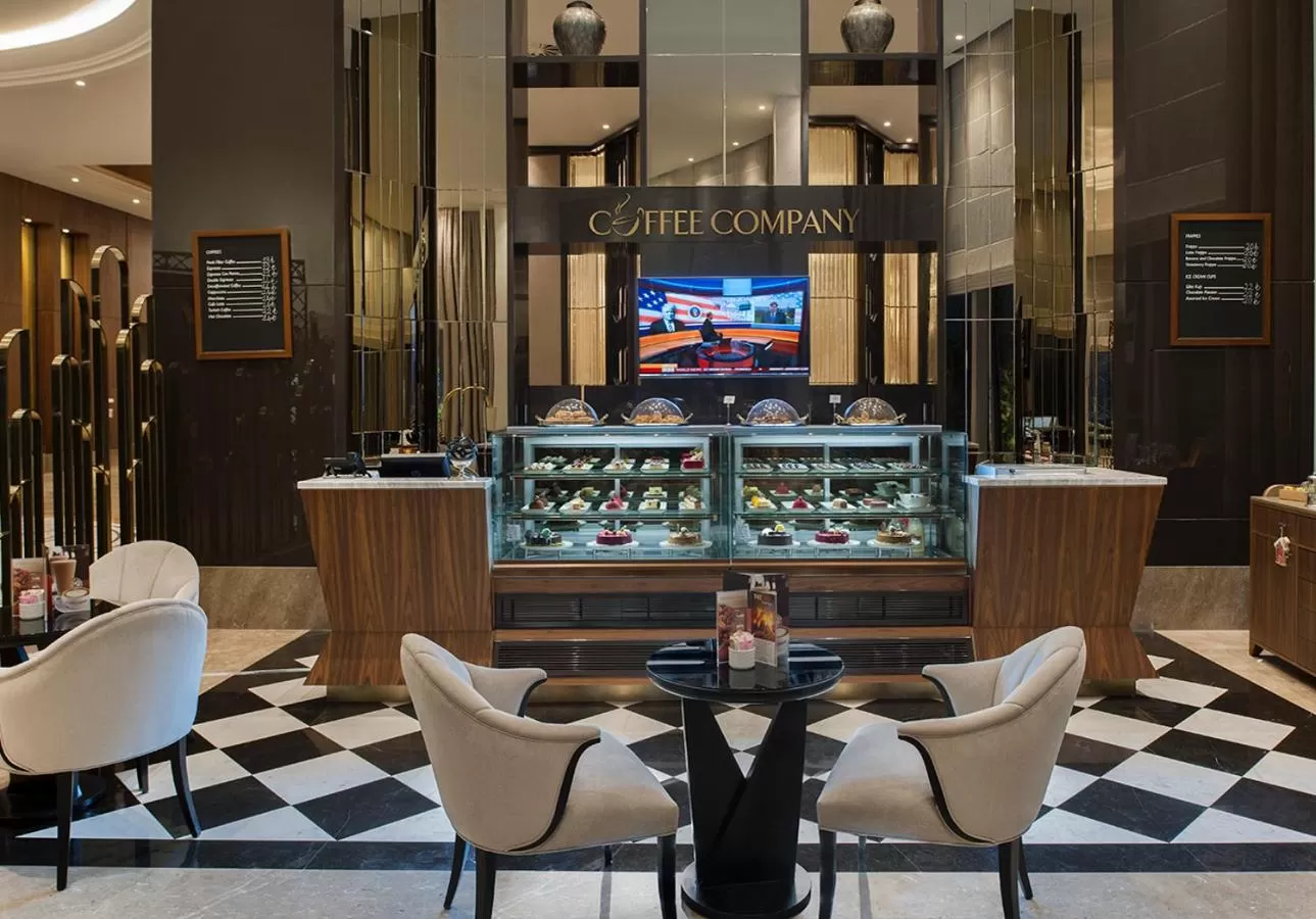 Lounge or bar in Elite World Grand Istanbul Küçükyalı