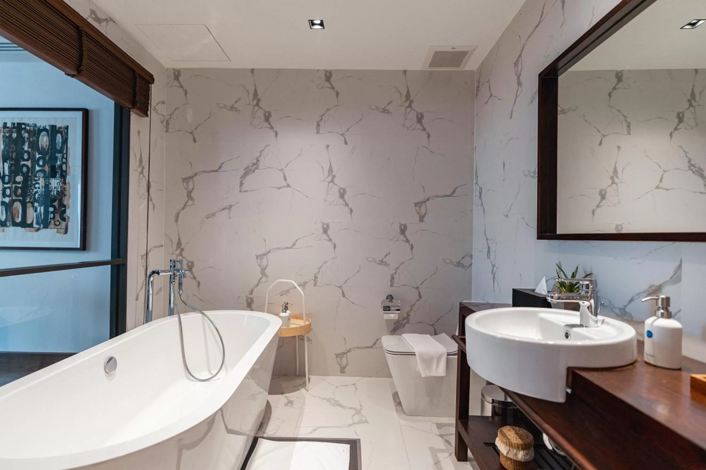 Bath in QUU HOTEL Chiang Mai