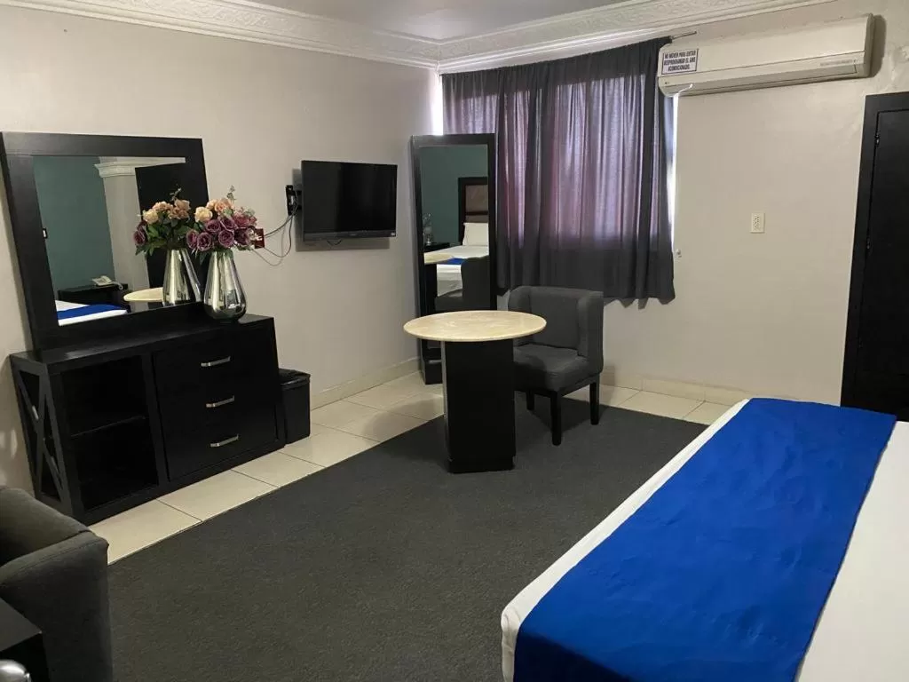 TV/Entertainment Center in Hotel Real de La Barca