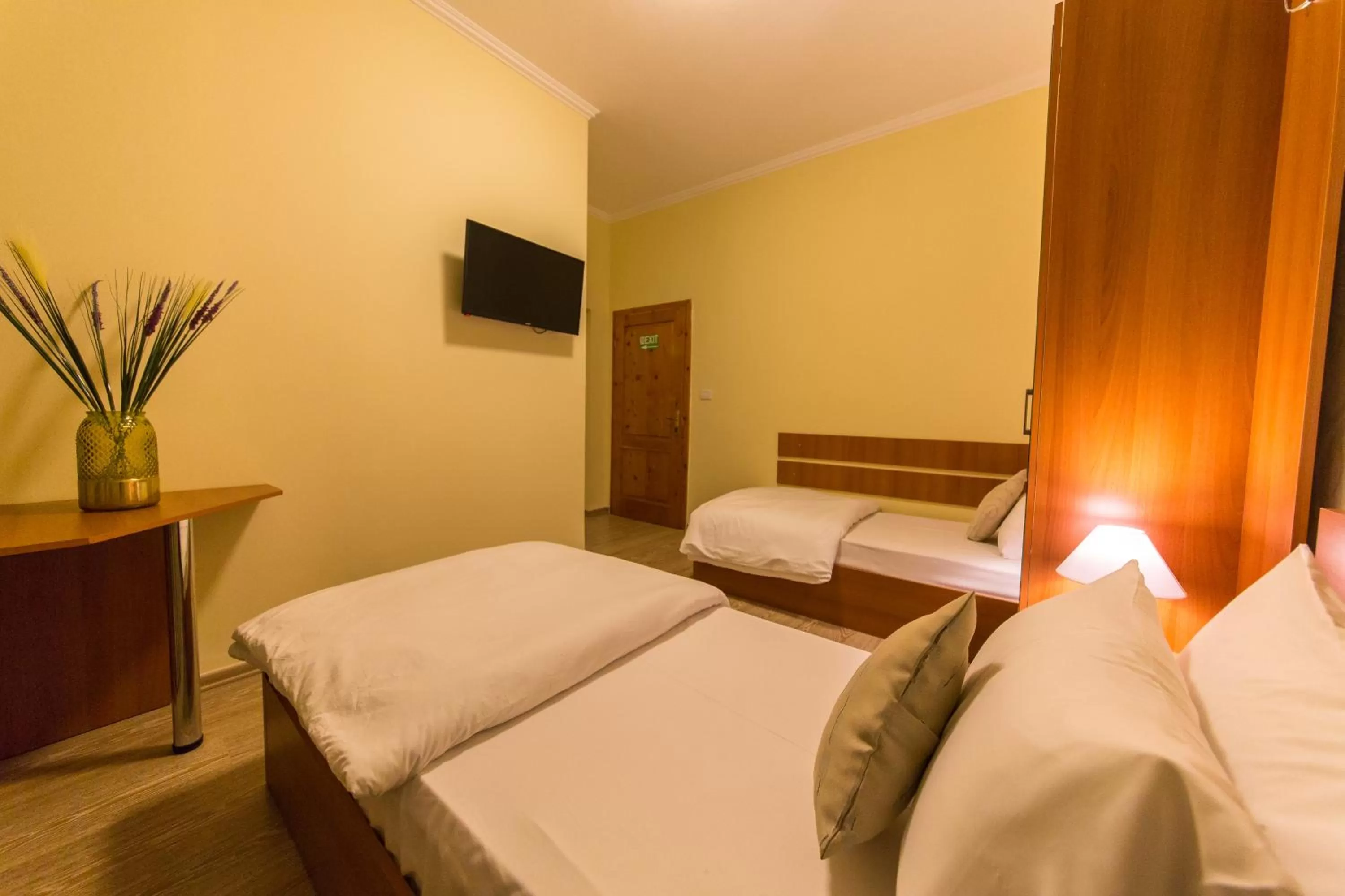 Bedroom, Bed in Hotel Baron