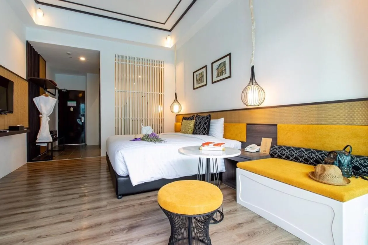 Bed in Chaanburi Boutique Resort