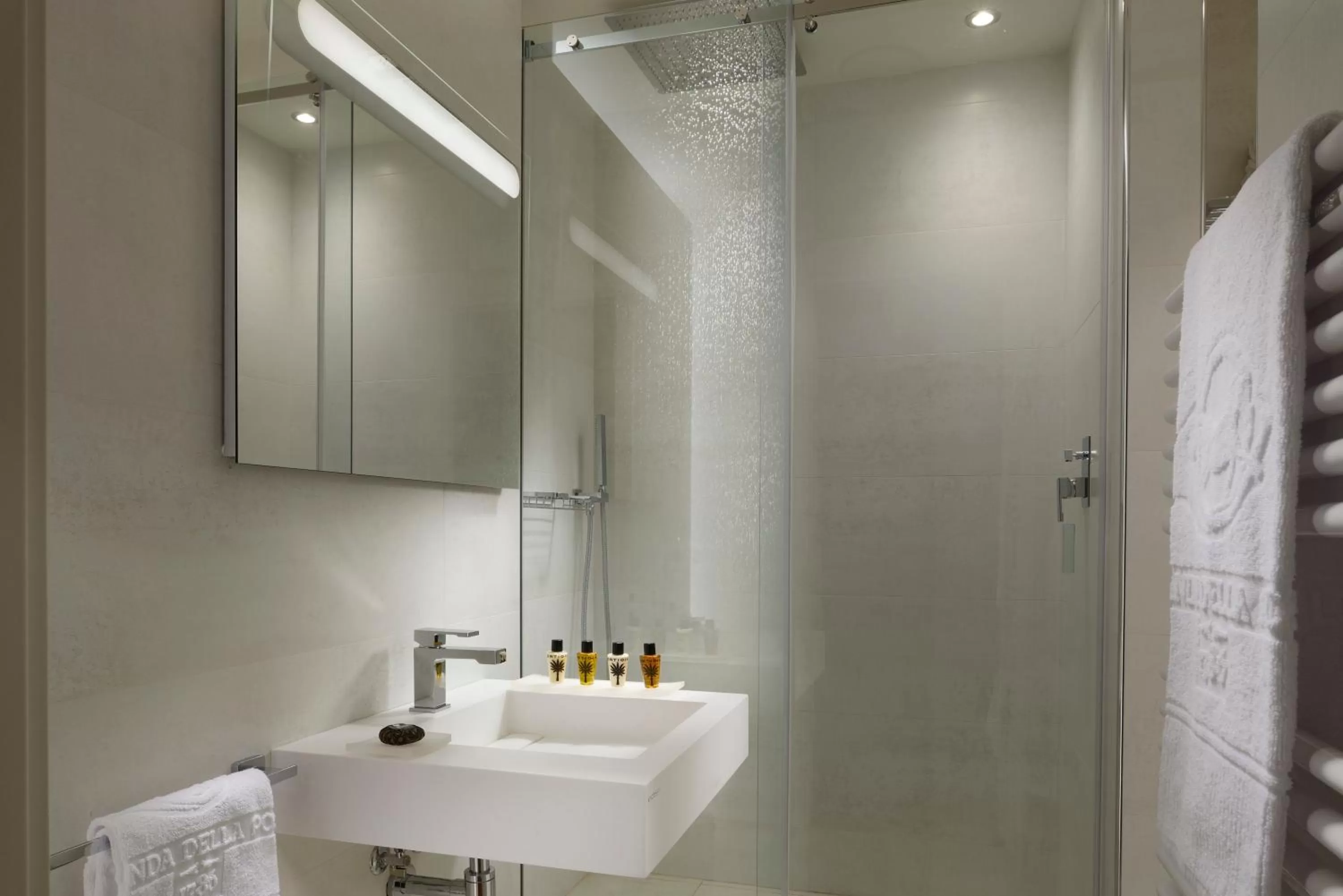 Bathroom in Locanda della Posta, Boutique Hotel