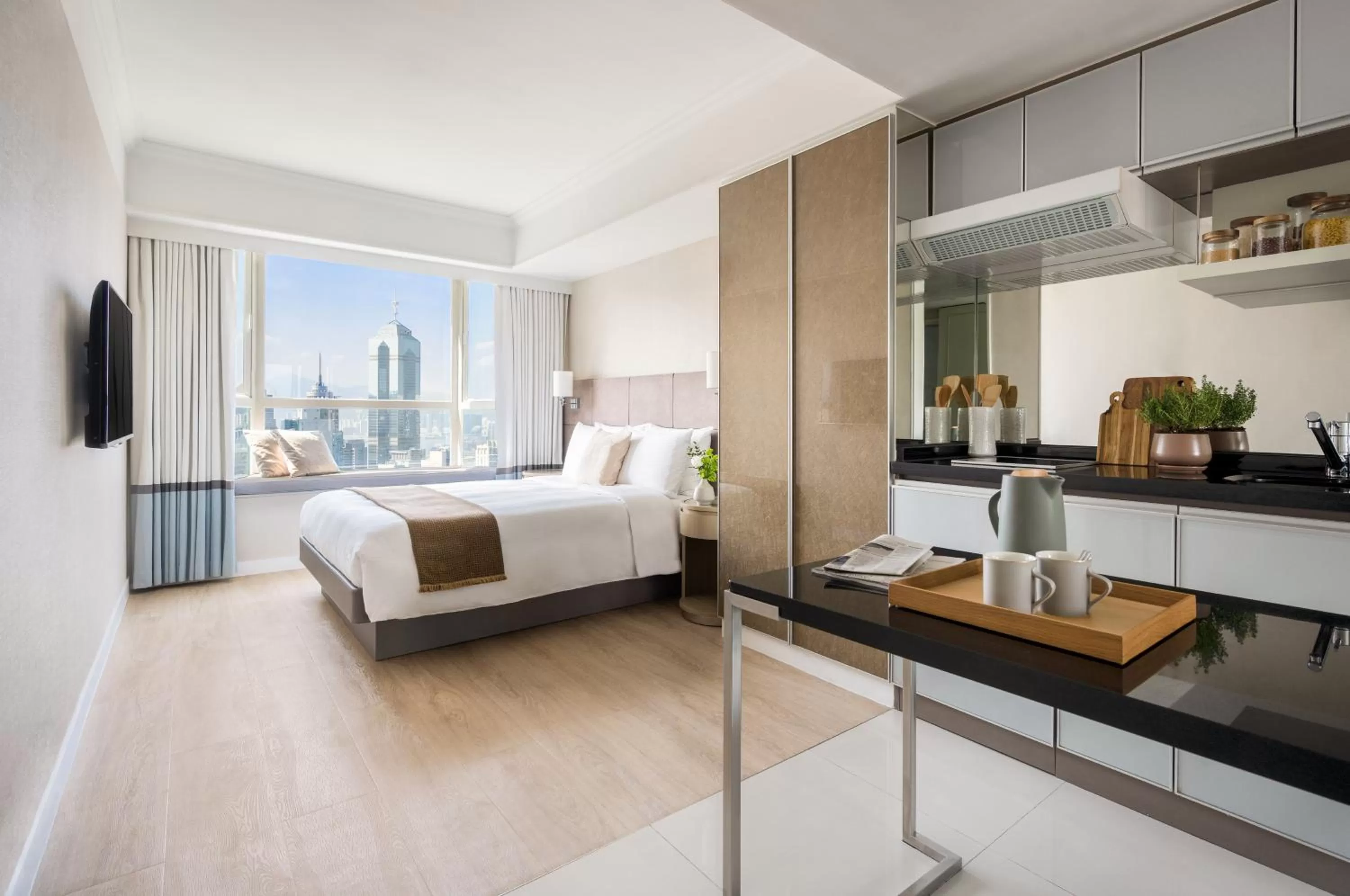 Shower, Bed in Two MacDonnell Road