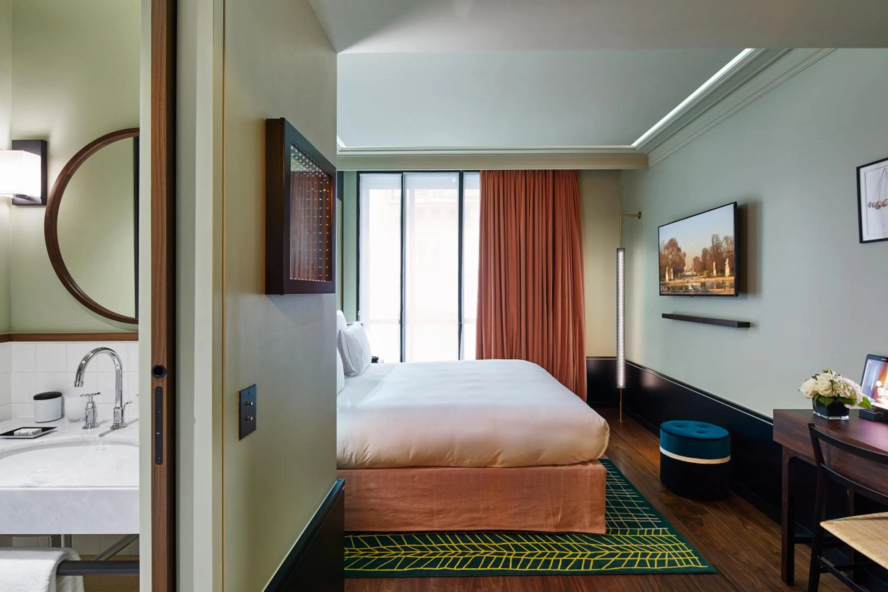 Photo of the whole room, Bed in Le Roch Hotel & Spa