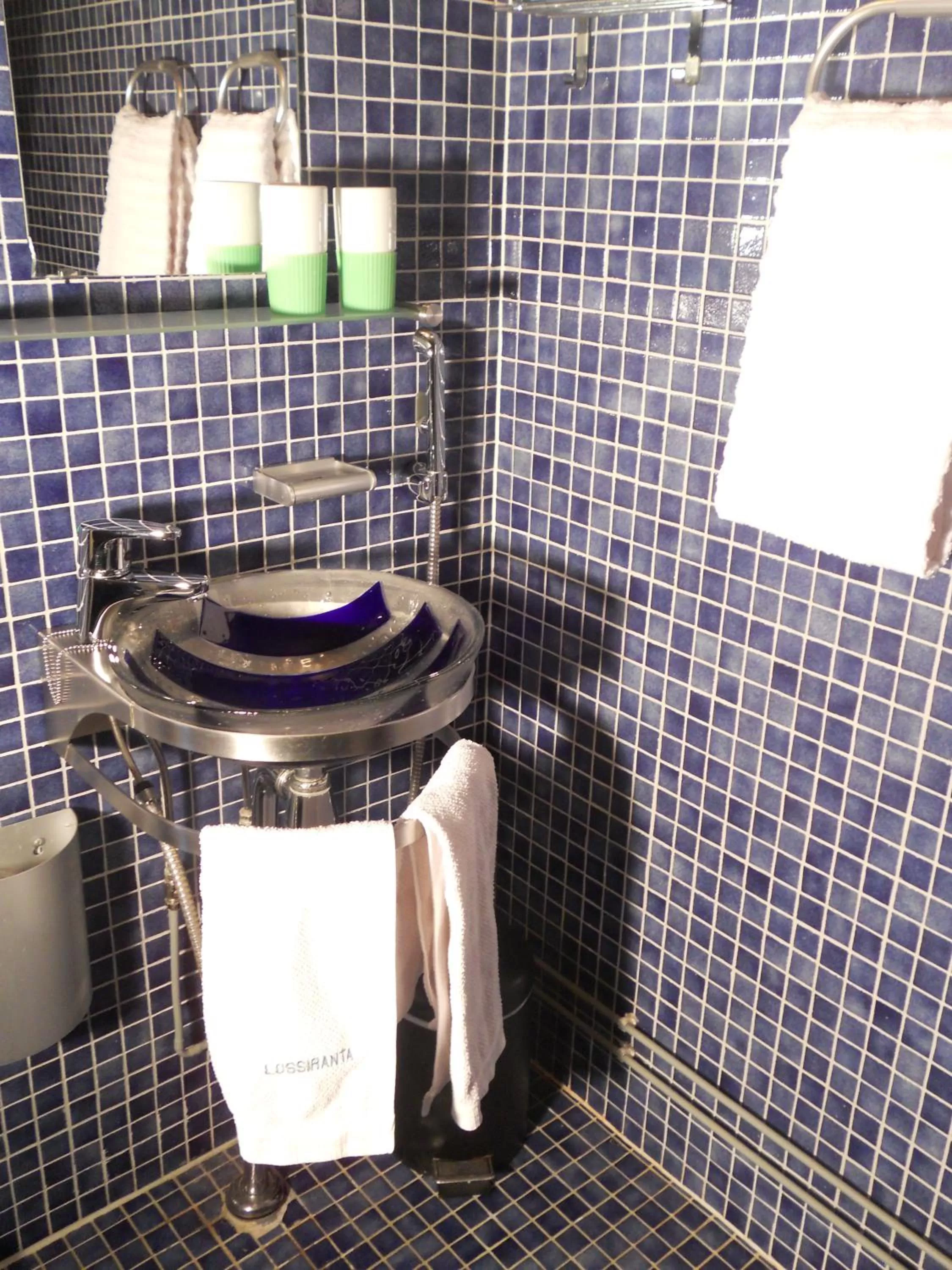 Toilet, Bathroom in Lossiranta Lodge